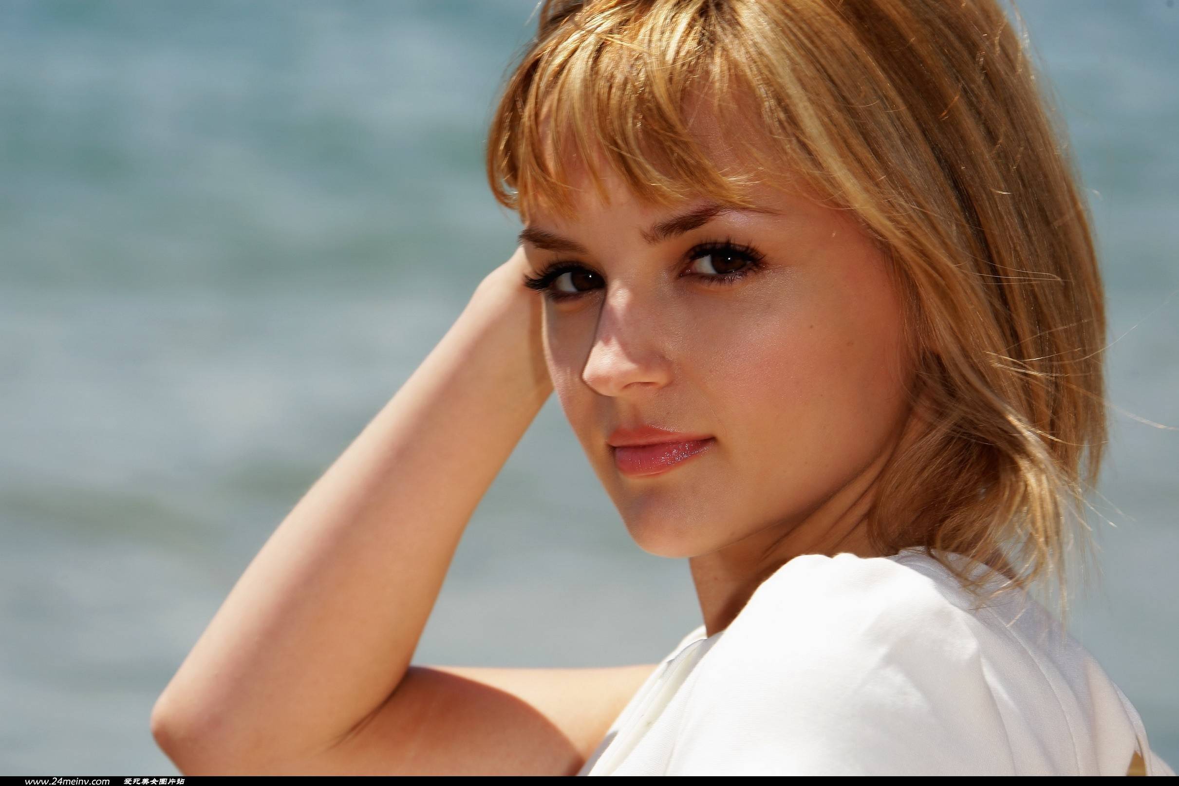 Rachael leigh cook