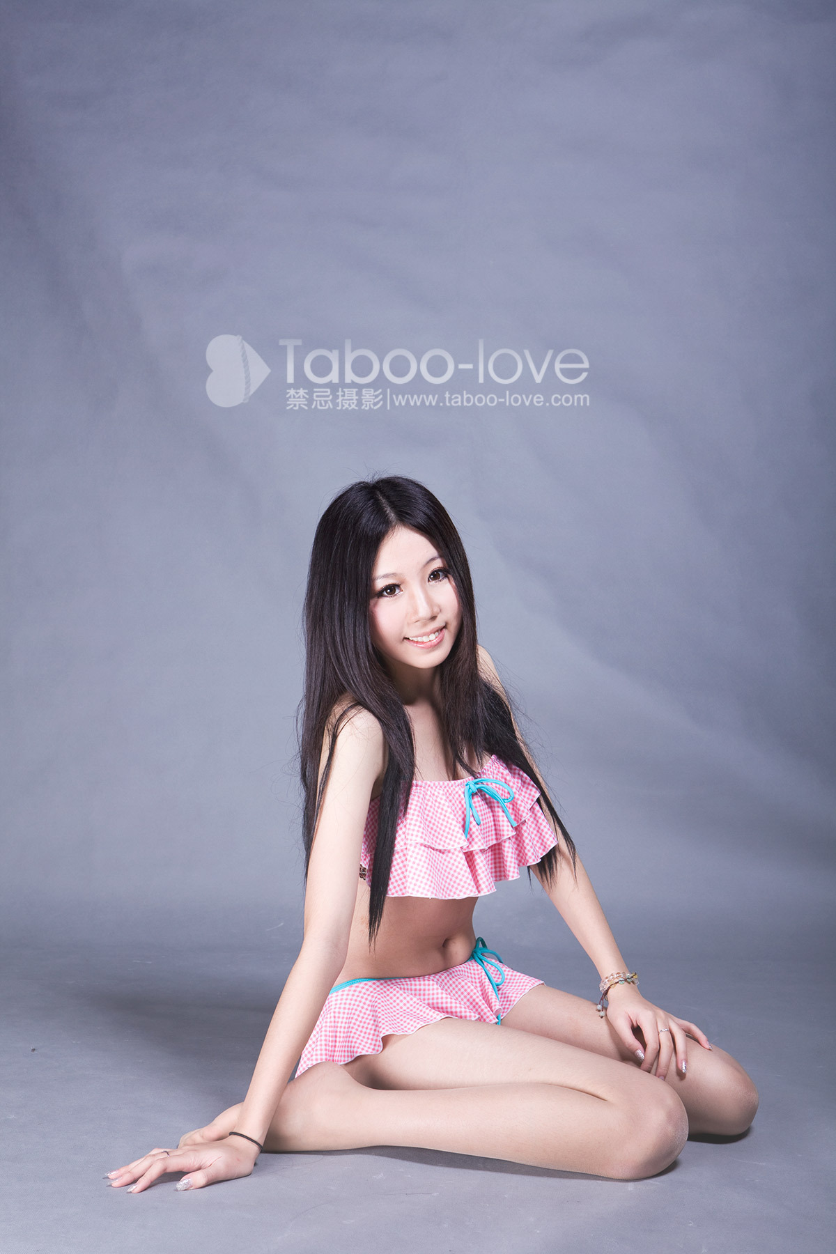 Taboo photography in taboo love