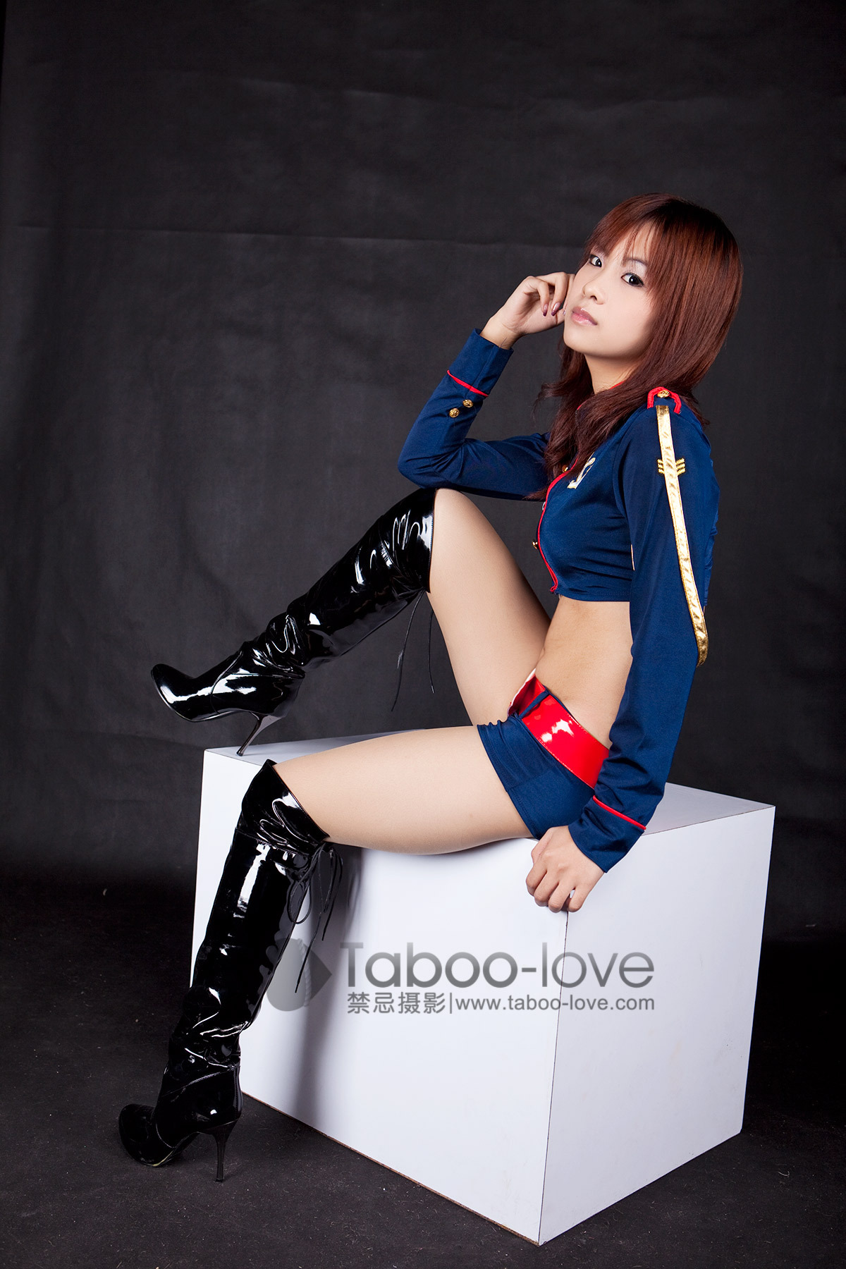 No.023 taboo photography of female police tempting taboo love