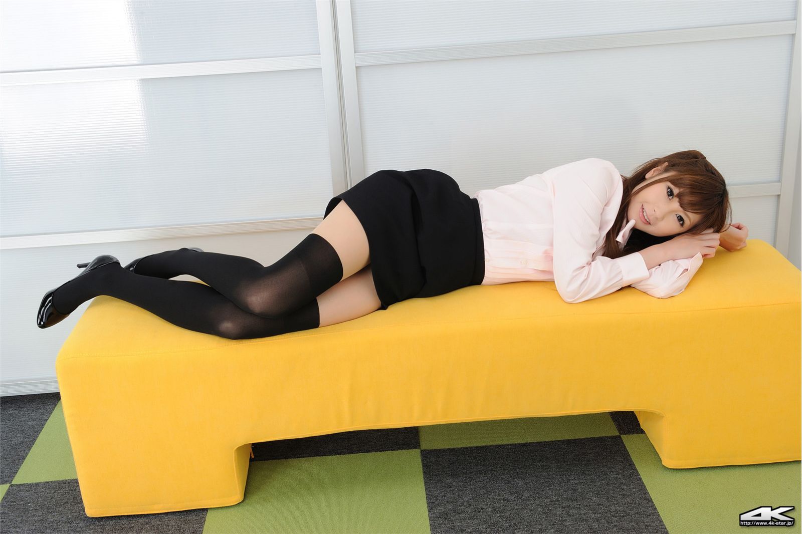 Airi saki office lady