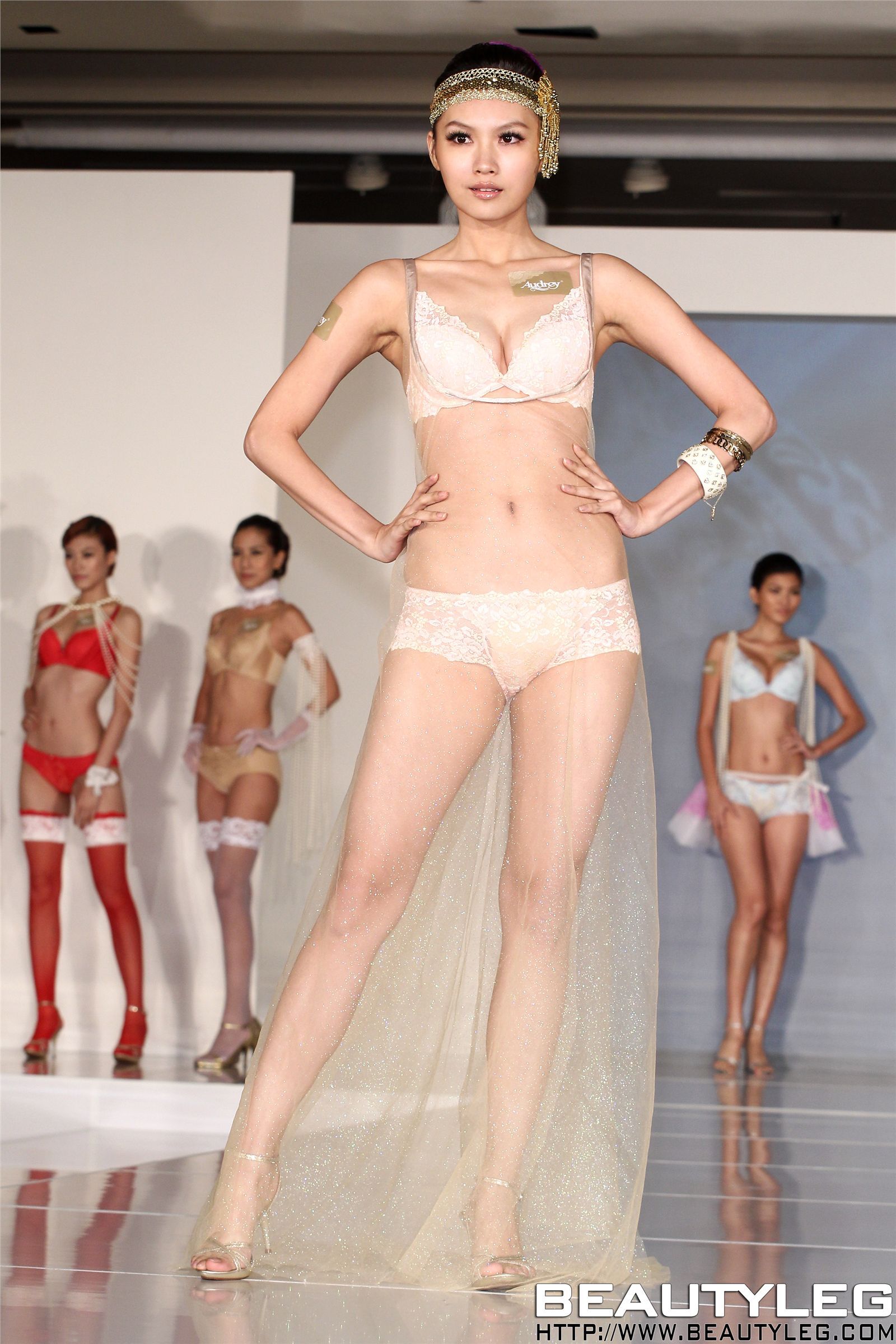 Beautyleg美腿模特20111014 新闻图发布 BEAUTY NEWS UPDATE(3)
