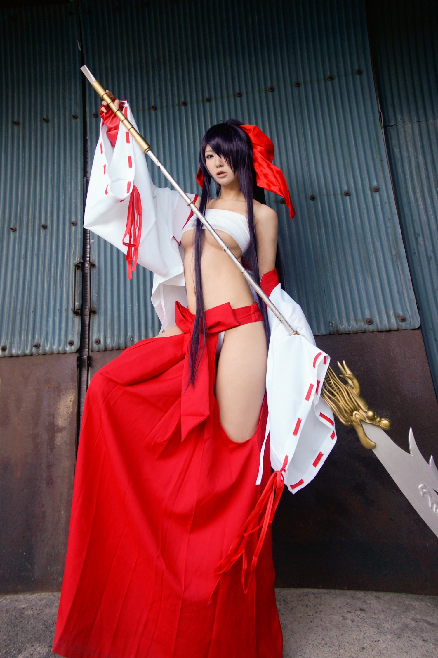 [Cosplay] 2013.12.07 Ultra hot Kanu Unchou in priestess dress