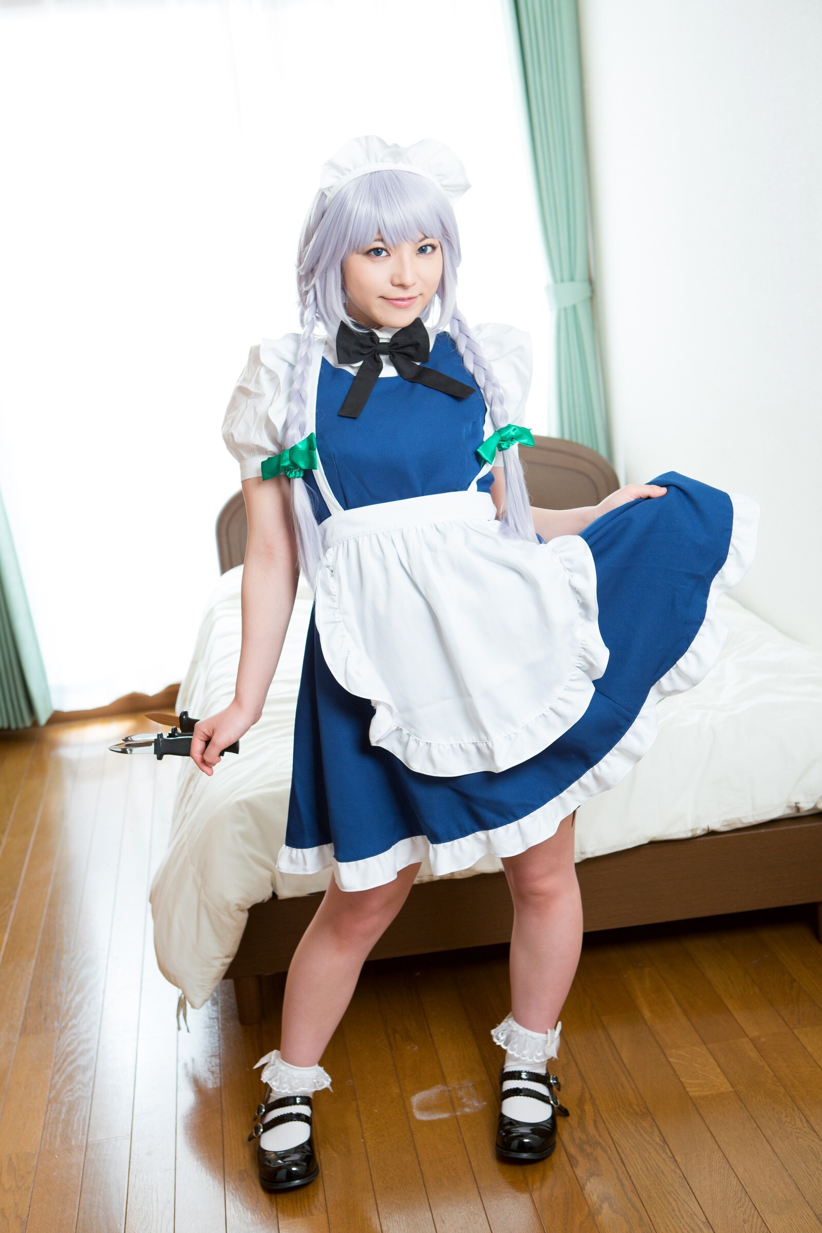 [Cosplay] 2013.04.13 Touhou Project - Izayoi Sakuya great body and shaved pussy