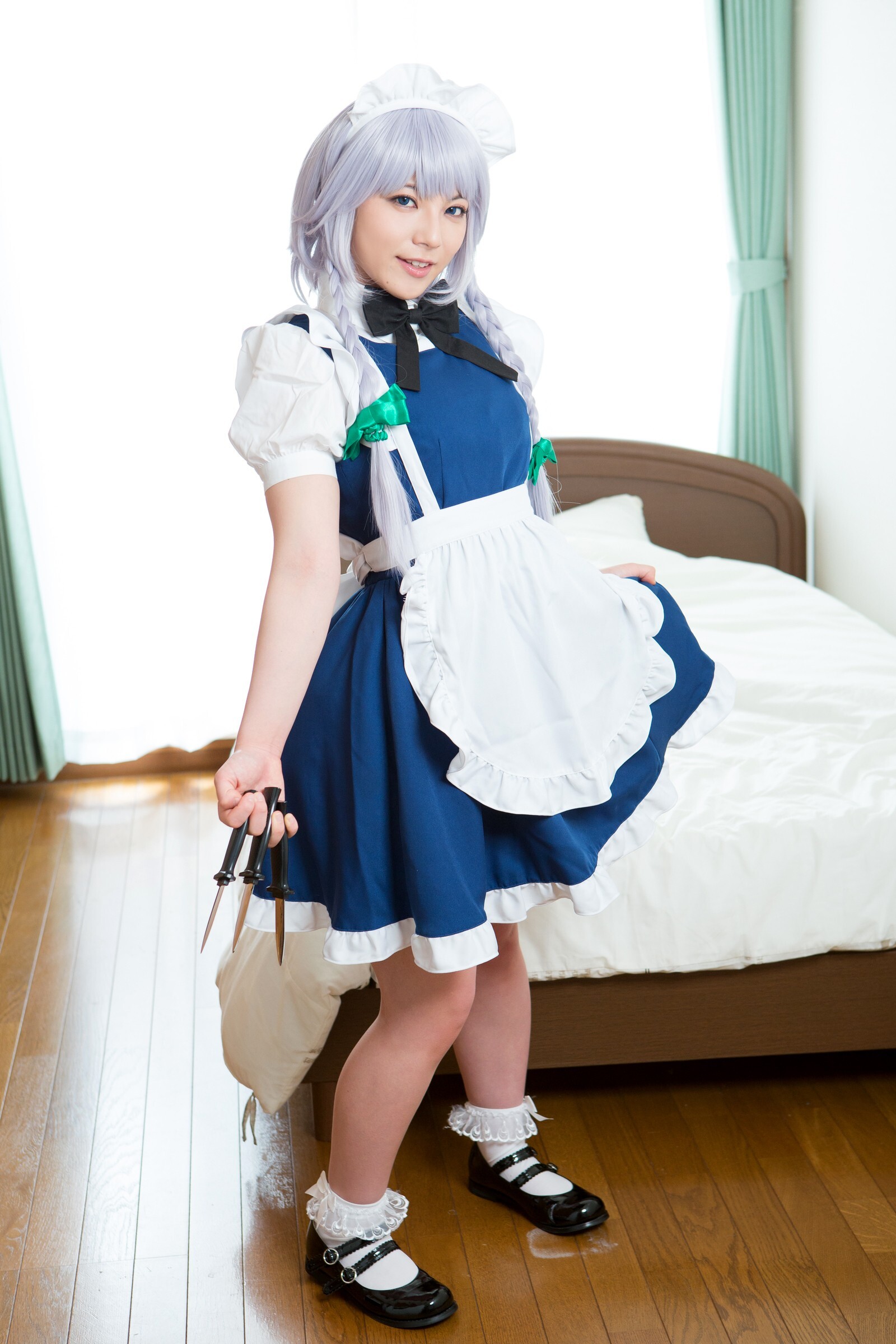 [Cosplay] 2013.04.13 Touhou Project - Izayoi Sakuya great body and shaved pussy