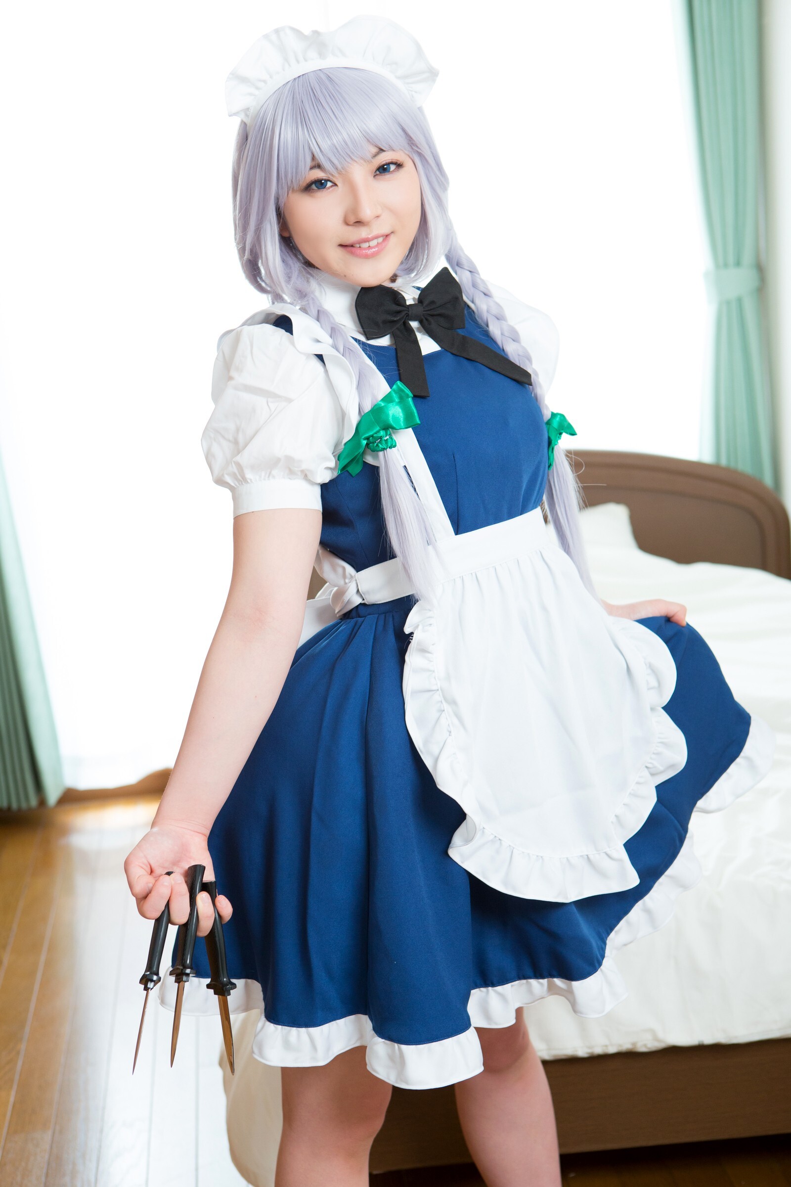 [Cosplay] 2013.04.13 Touhou Project - Izayoi Sakuya great body and shaved pussy