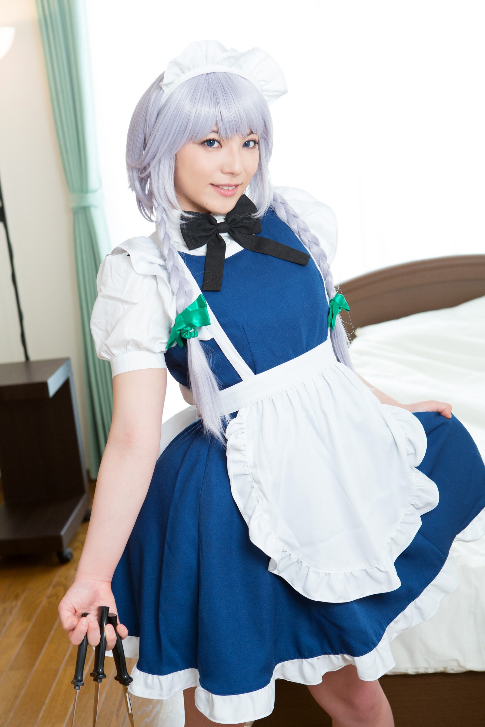 [Cosplay] 2013.04.13 Touhou Project - Izayoi Sakuya great body and shaved pussy