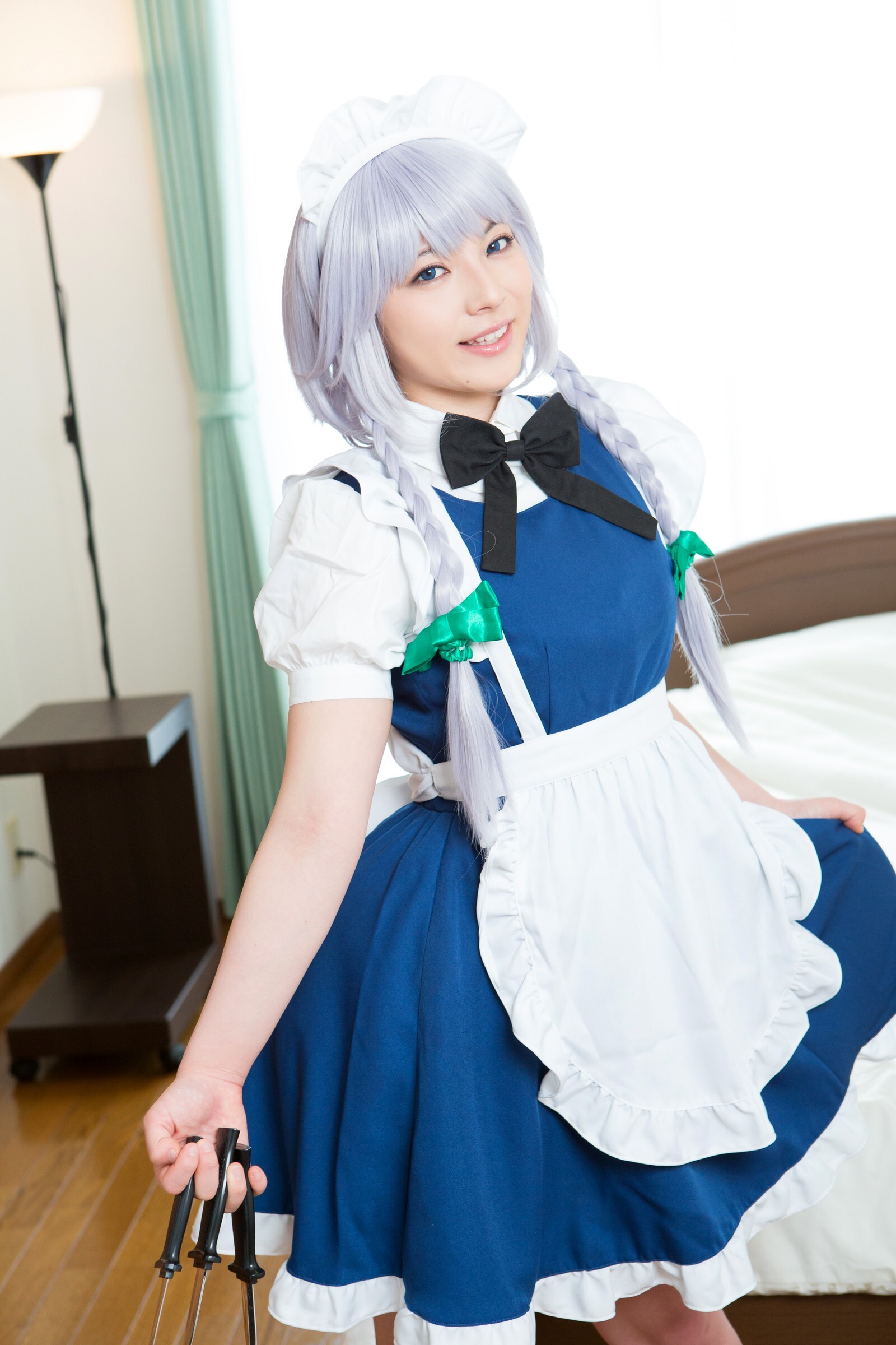 [Cosplay] 2013.04.13 Touhou Project - Izayoi Sakuya great body and shaved pussy