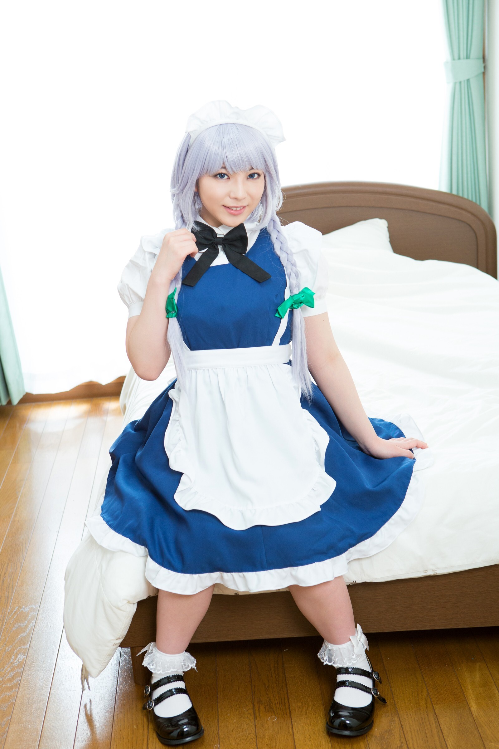 [Cosplay] 2013.04.13 Touhou Project - Izayoi Sakuya great body and shaved pussy