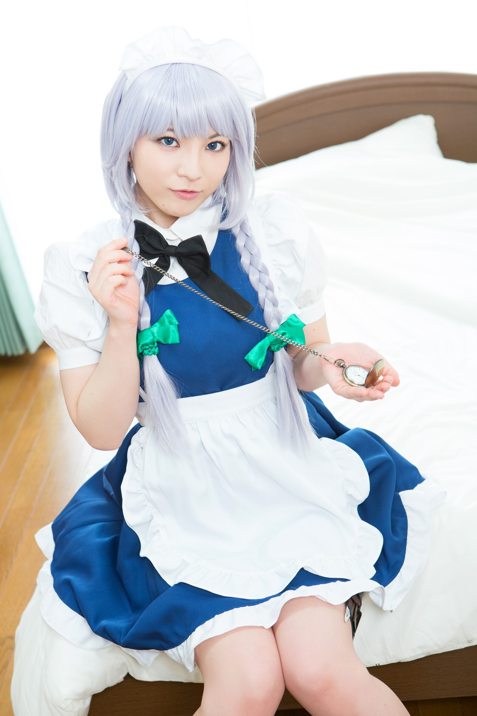 [Cosplay] 2013.04.13 Touhou Project - Izayoi Sakuya great body and shaved pussy