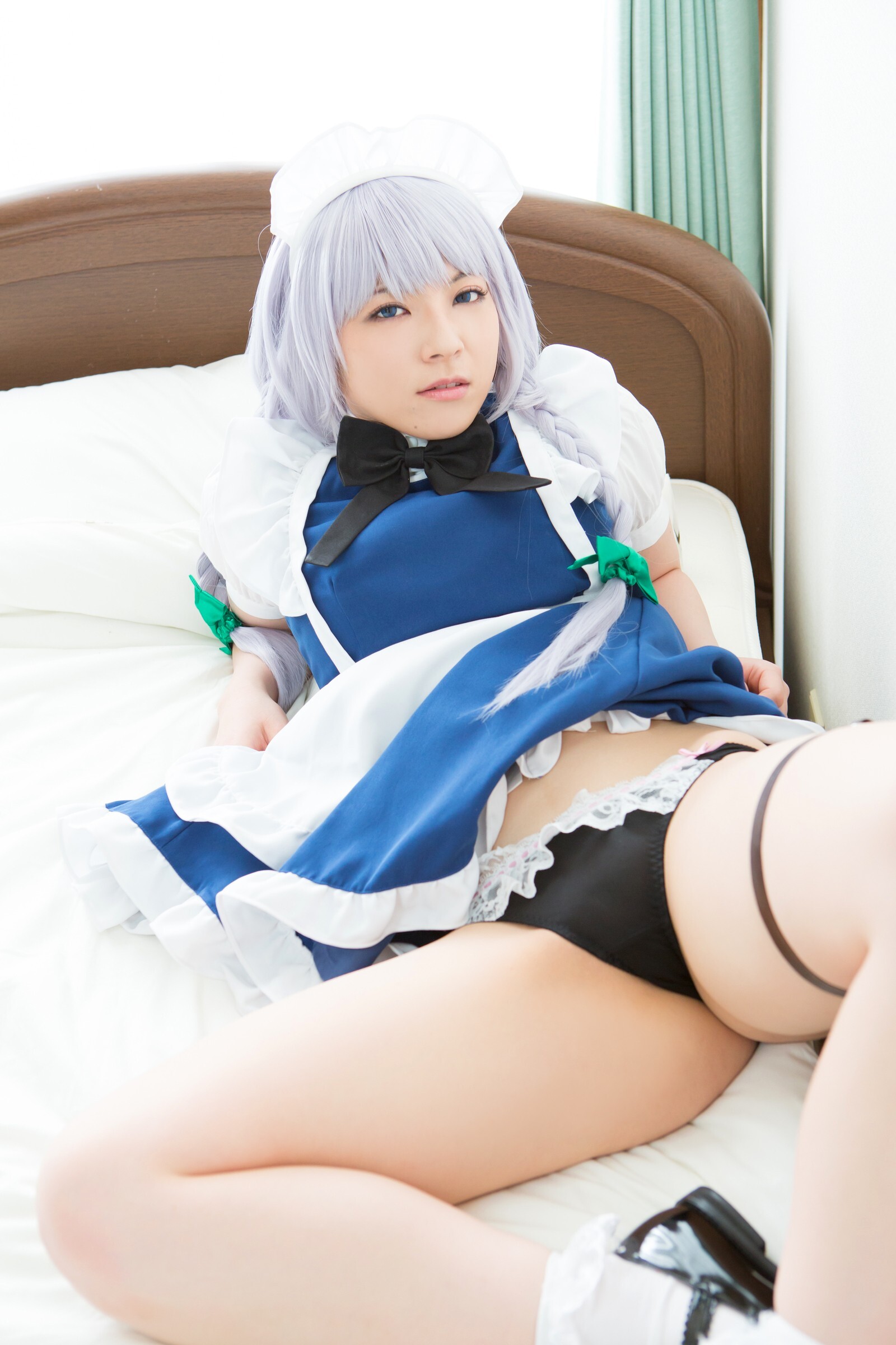 [Cosplay] 2013.04.13 Touhou Project - Izayoi Sakuya great body and shaved pussy