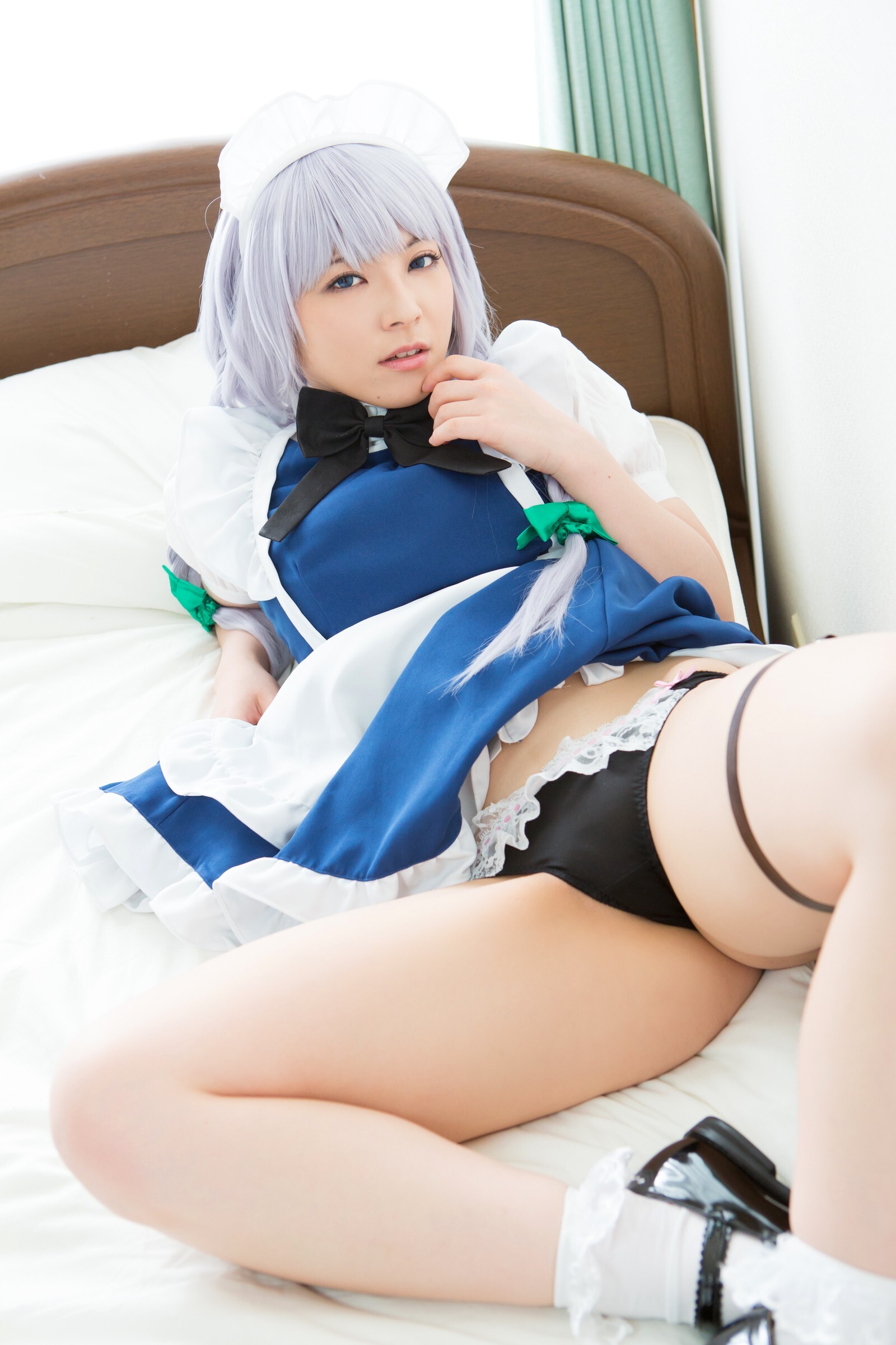 [Cosplay] 2013.04.13 Touhou Project - Izayoi Sakuya great body and shaved pussy