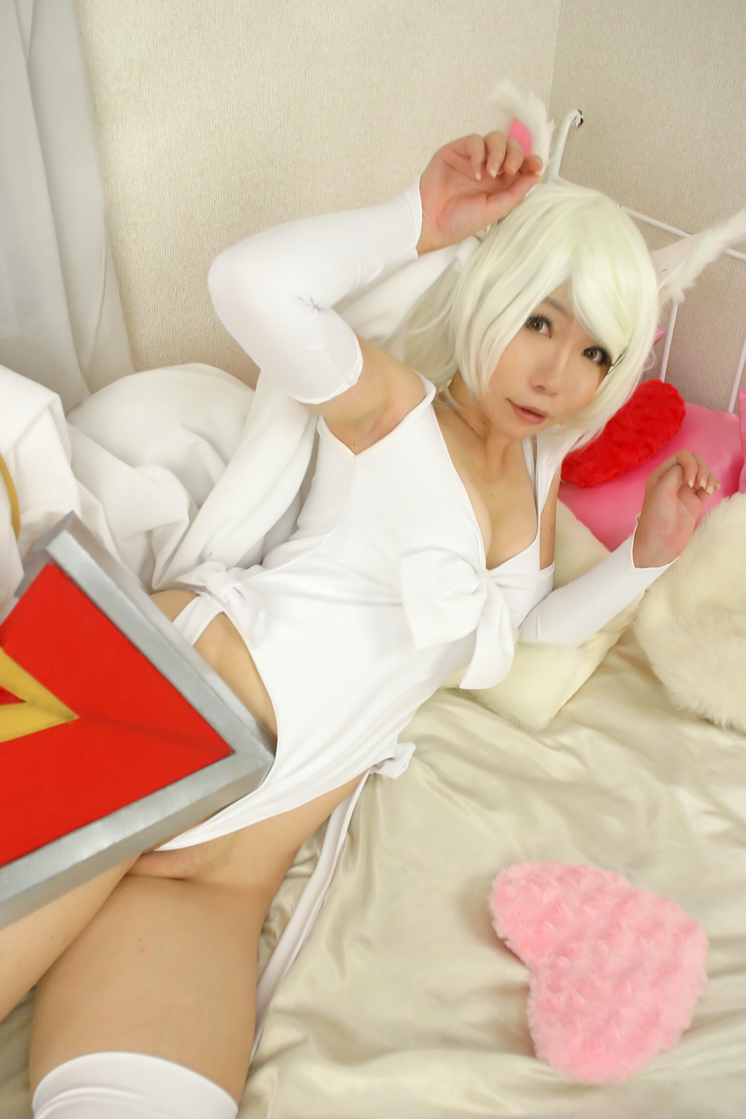 [Cosplay]  Mahou Shoujo Madoka Magika - Kyubey hot cosplay Part.1