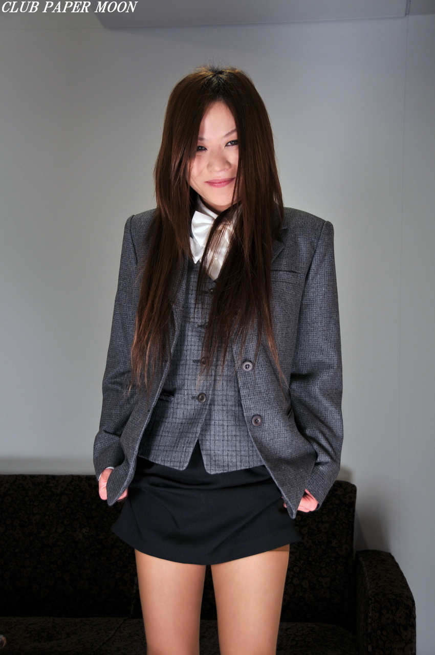 Fujisaki's 24-year-old office lady: a photo of Japanese AV women's uniform