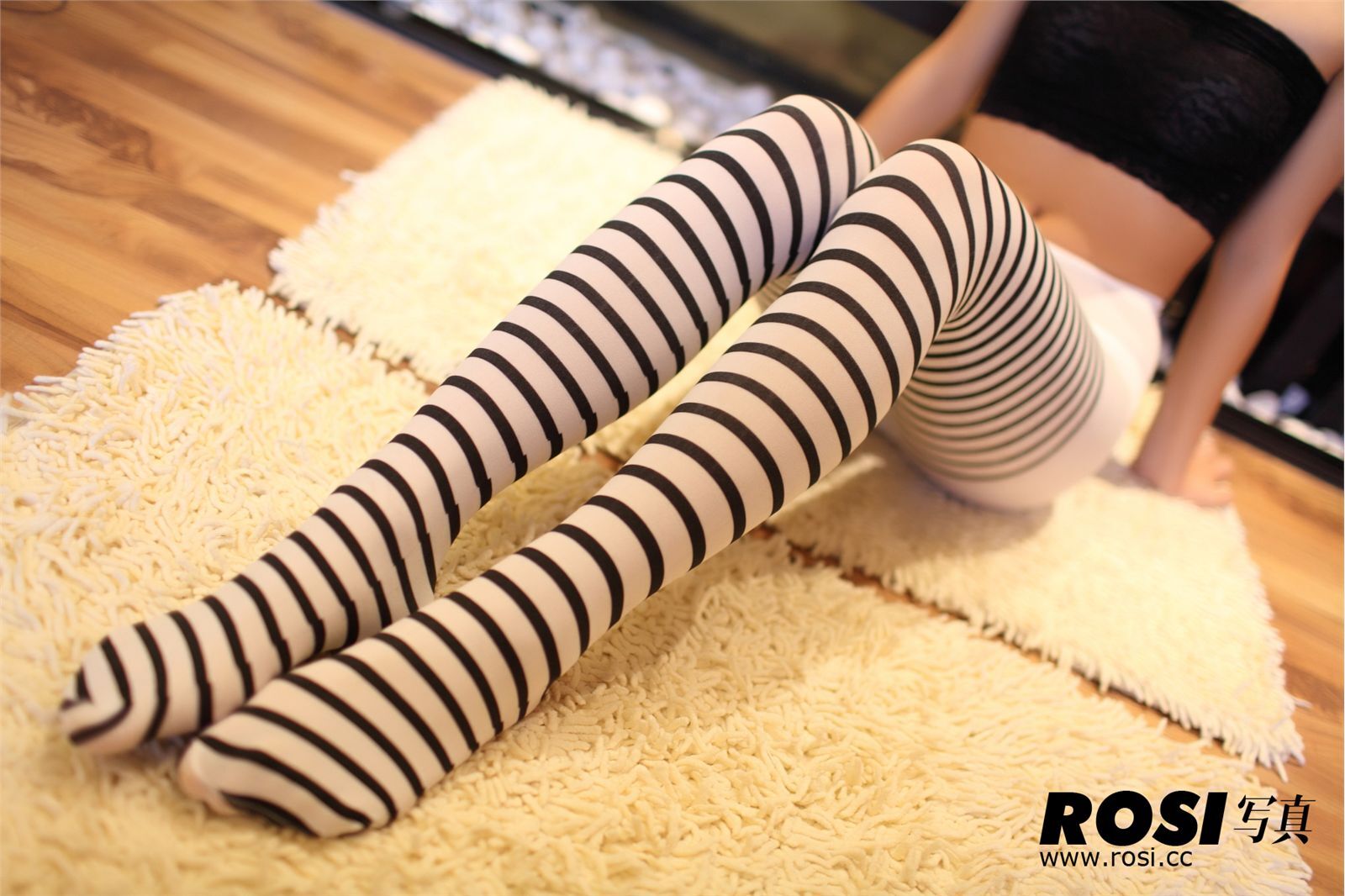 NO.093- ROSI.CC  Zebra silk stockings beauty photo