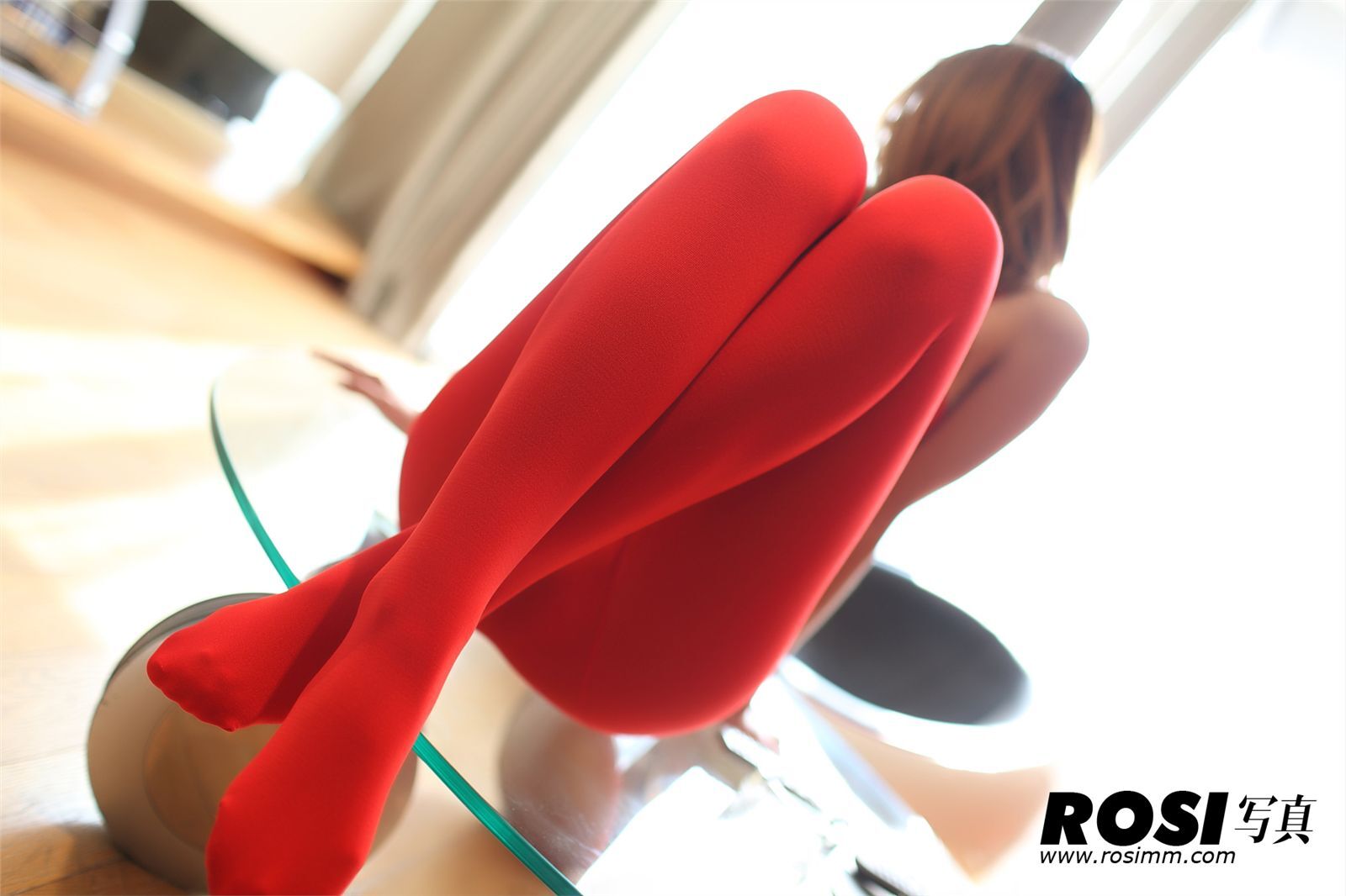 [ROSI] No.190 anonymous photo red clothes red stockings bold super temptation