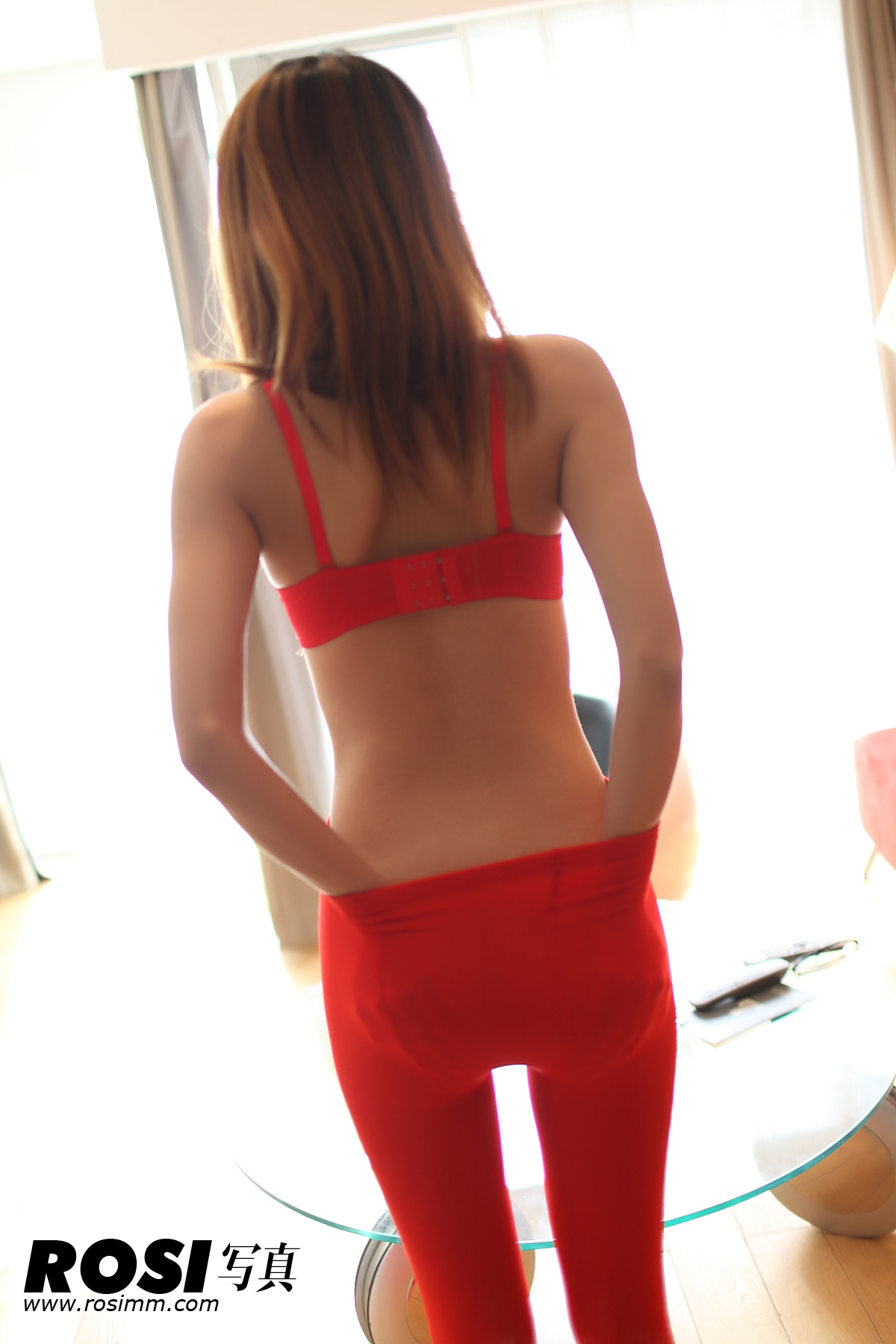 [ROSI] No.190 anonymous photo red clothes red stockings bold super temptation