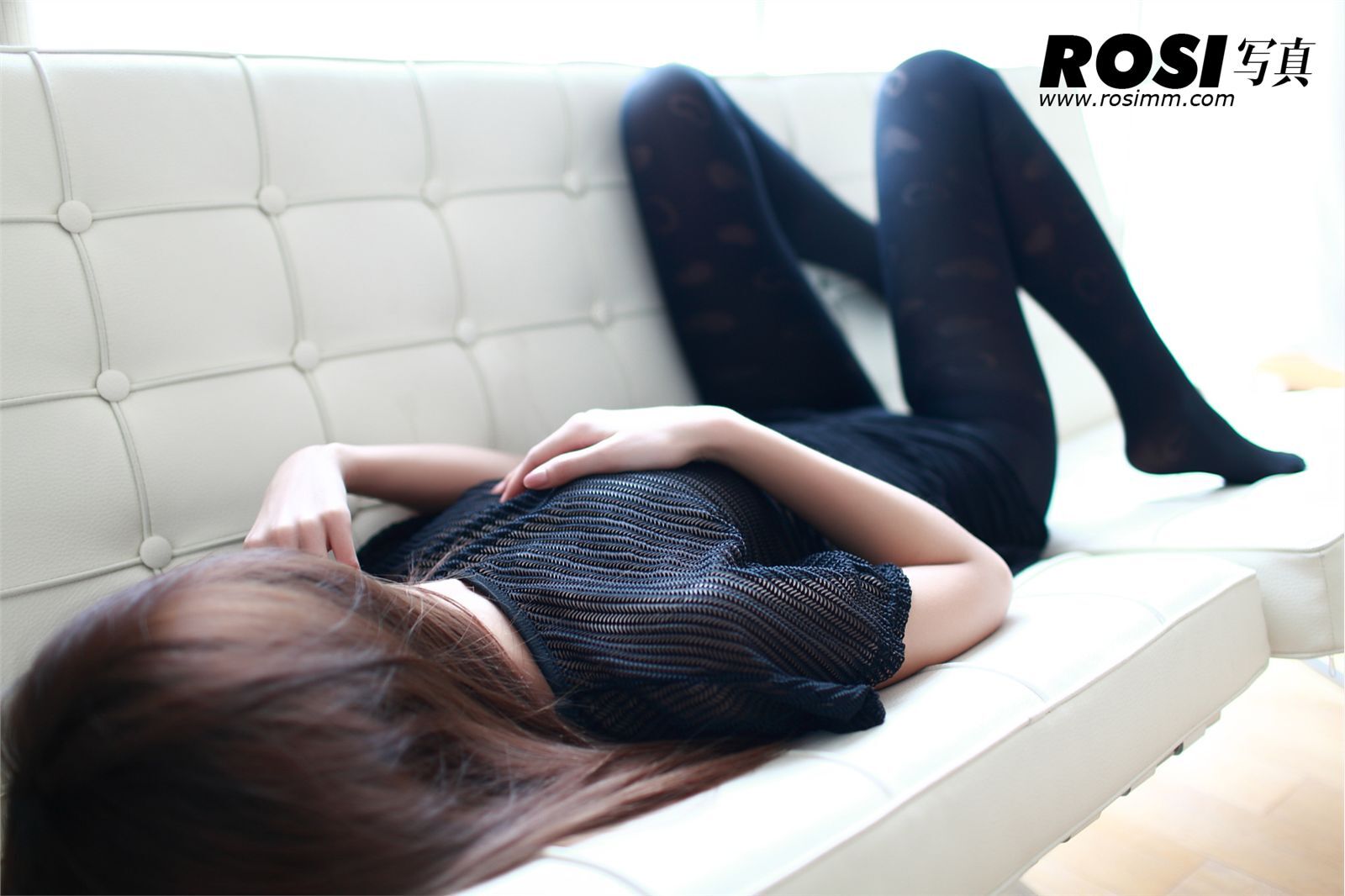 rosimm-No.292 国产超级诱惑丝袜美女图片 写真