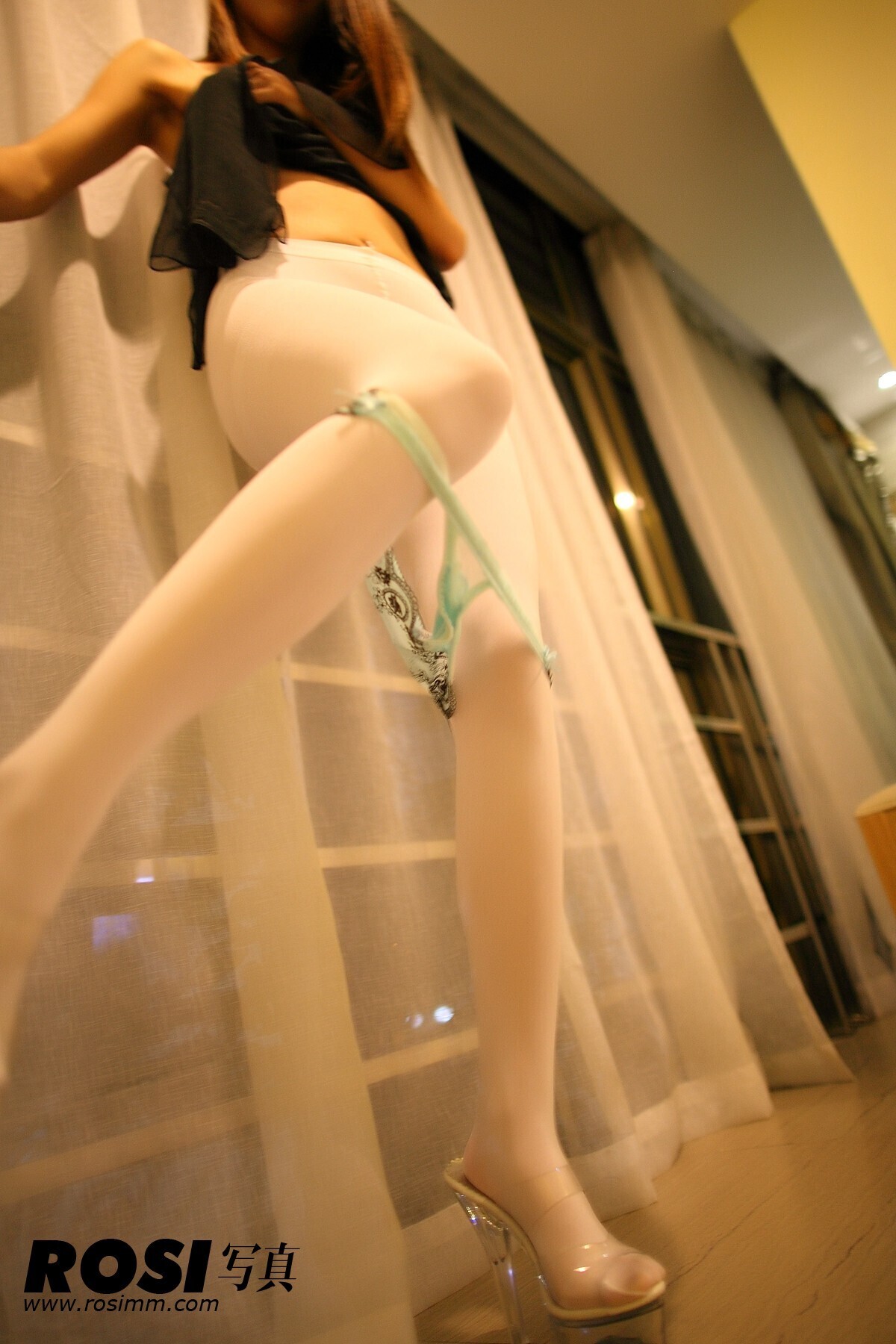 [ROSI] no.426 anonymous photo of sexy domestic silk stockings in Chengdu