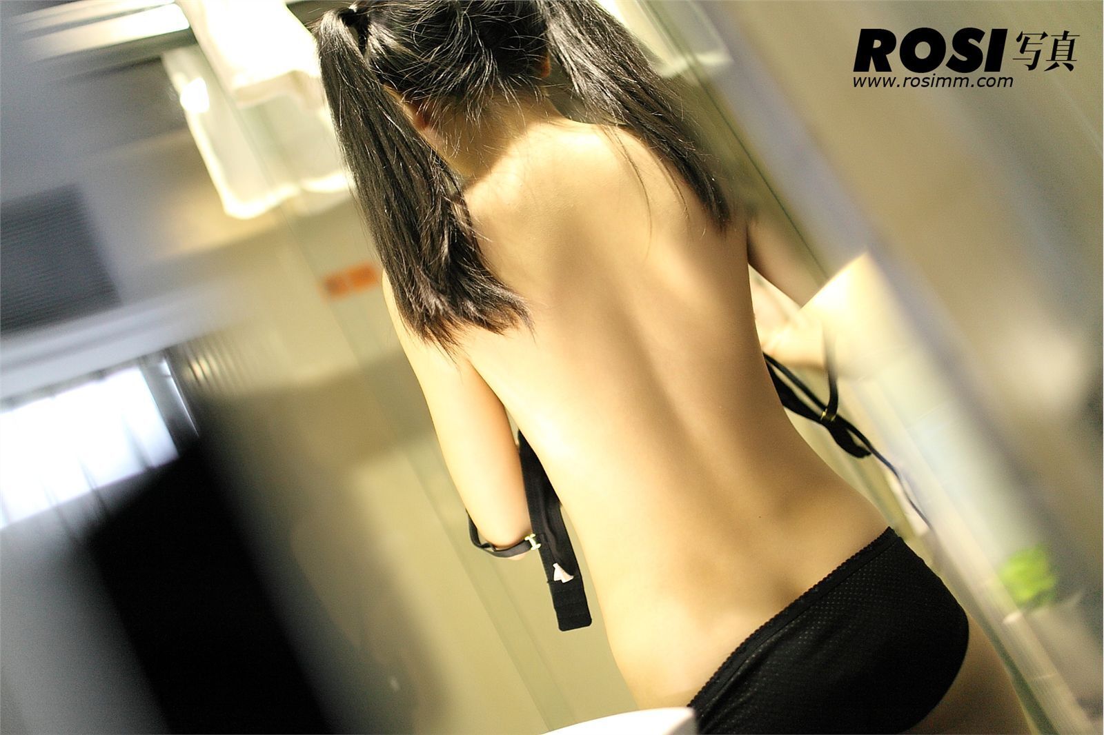 [ROSI]No.445 匿名写真 四川成都性感丝袜美女