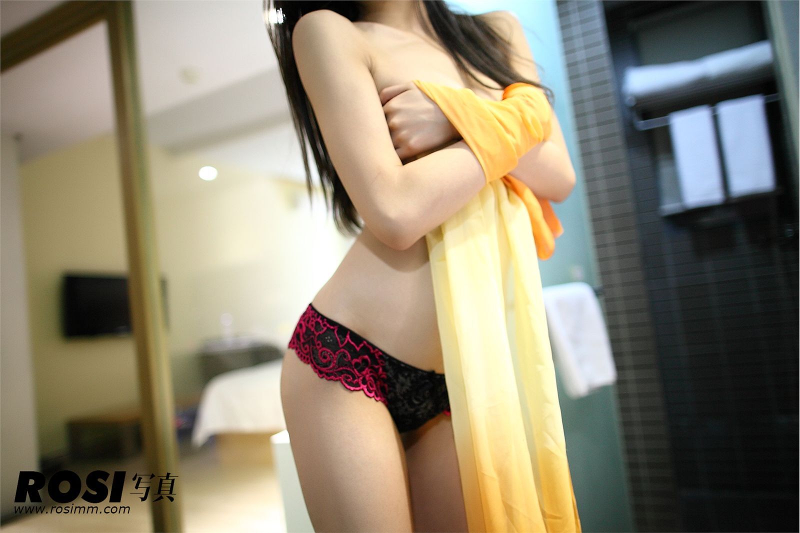 [ROSI] 20130322 No.494 匿名写真 诱惑大胸美女图片