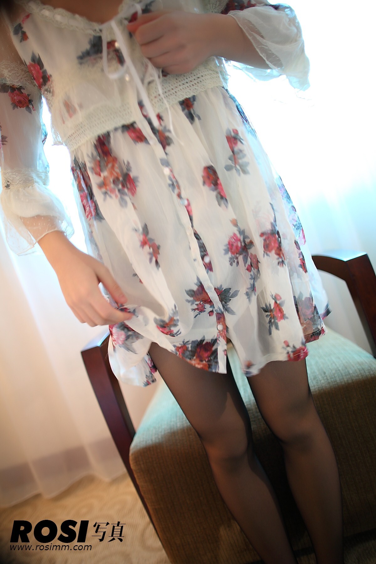 [ROSI] 2013.03.23 No.495 匿名写真 性感黑丝