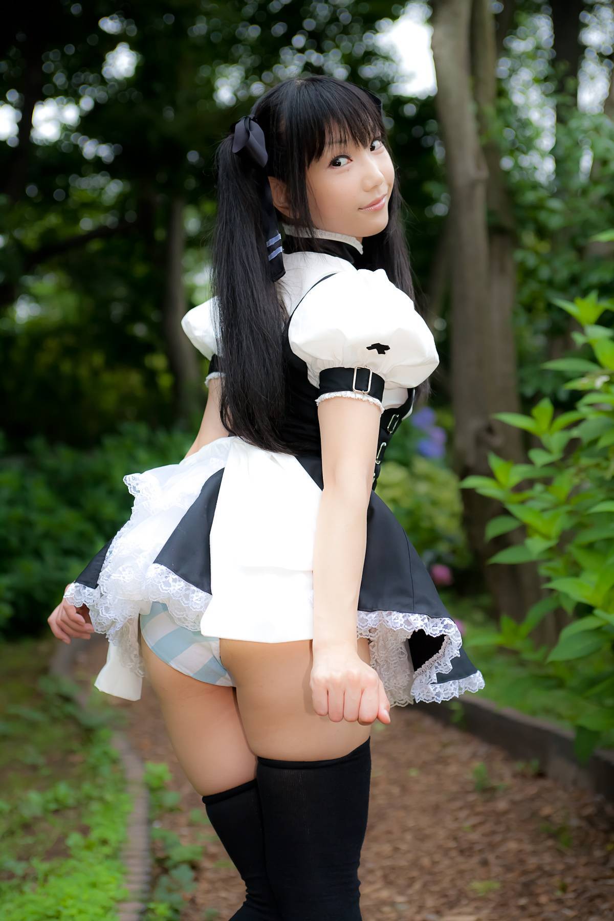 公园的小女佣 精美丝袜cosplay美女套图