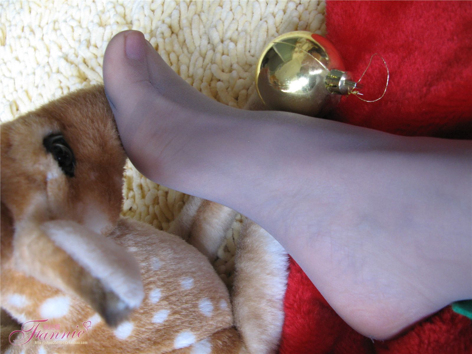 2008 happy Christmas (silk feet) No.004