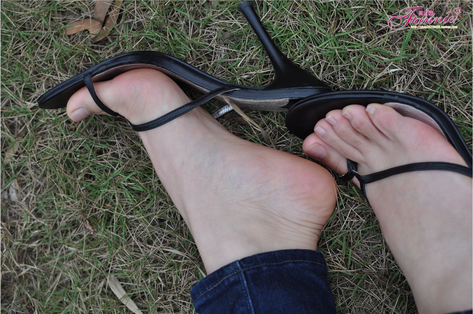 Close up of high heel barefoot (2) No.145