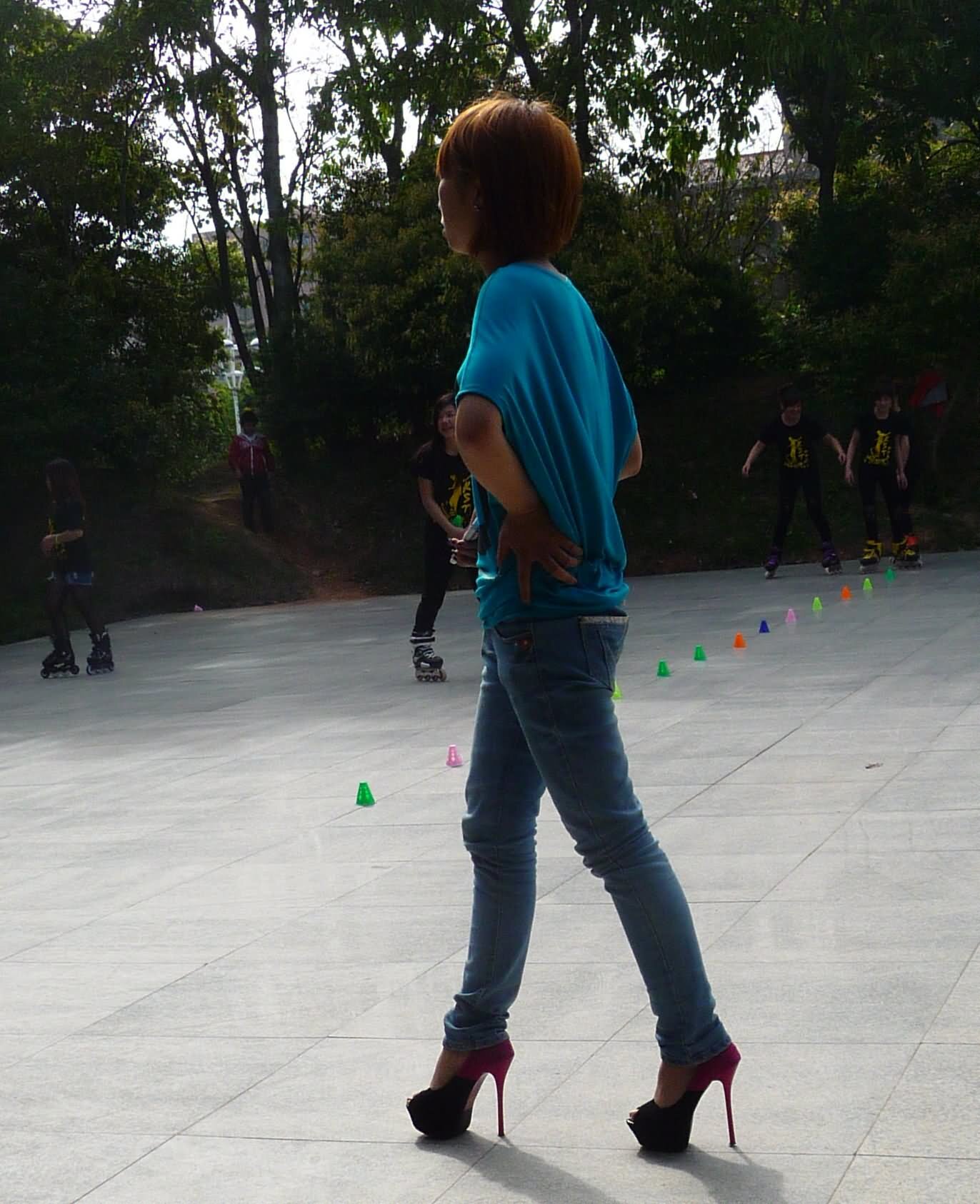 [outdoor Street Photo] 2013.12.01 tall sister LanNiu super high heel