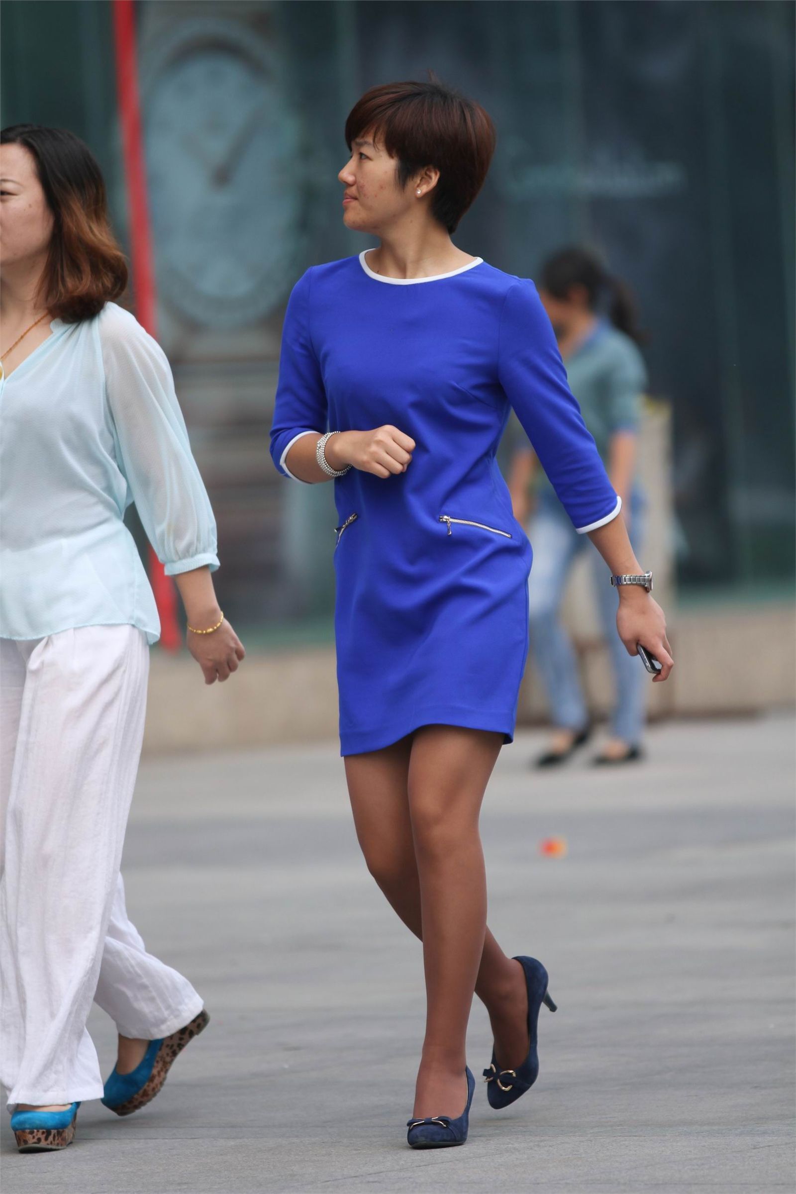 [outdoor Street Photo] 2013.11.29 short hair blue skirt coffee stockings elite girl