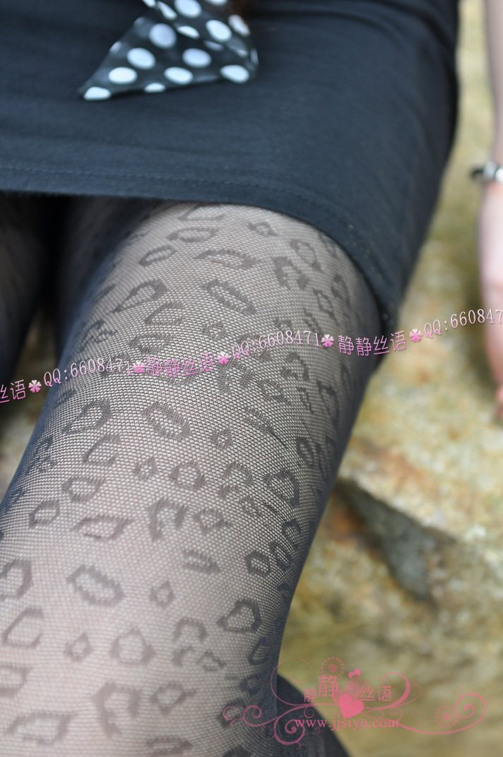 Beautiful legs silent silk language charnos charming black dots versatile purple pantyhose