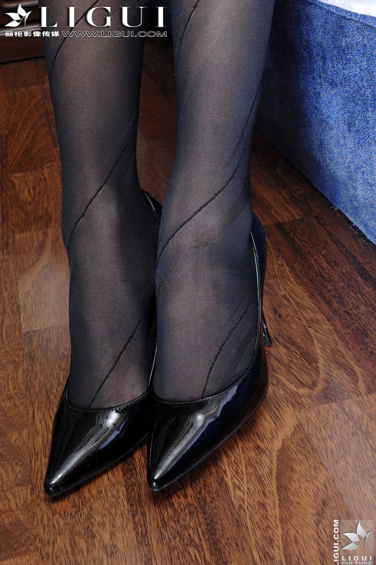 黑絲的誘惑 Mode美美 [麗櫃]丝袜美腿模特