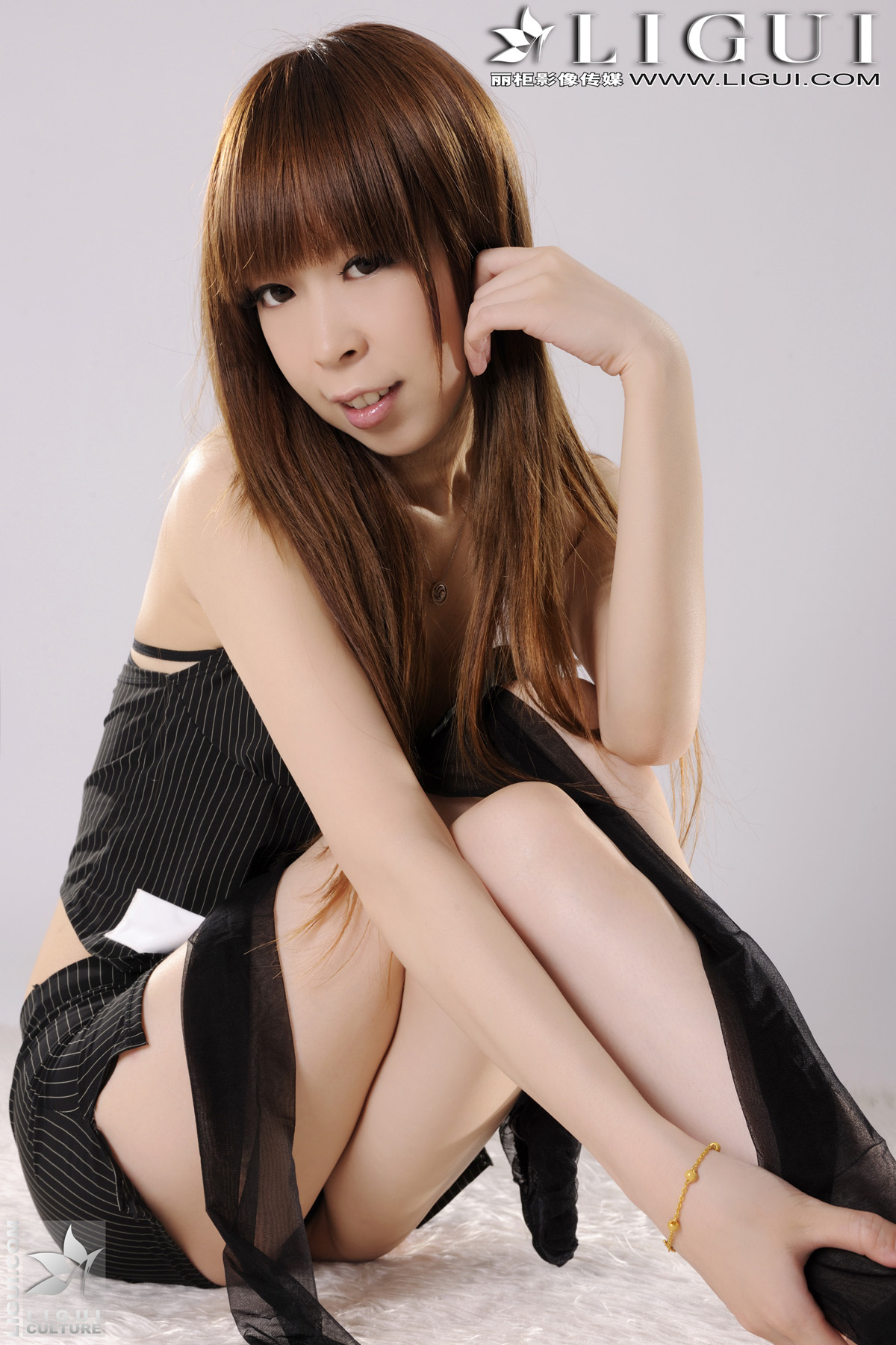 美足皇后之Vicky 2 黑絲 Model - Vicky [Ligui]丽柜丝袜 20111019