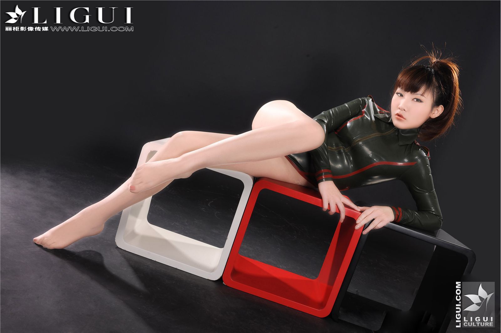 [ligui] new sexy women's military uniform on December 30, 2011 (Part 1) - model quiet