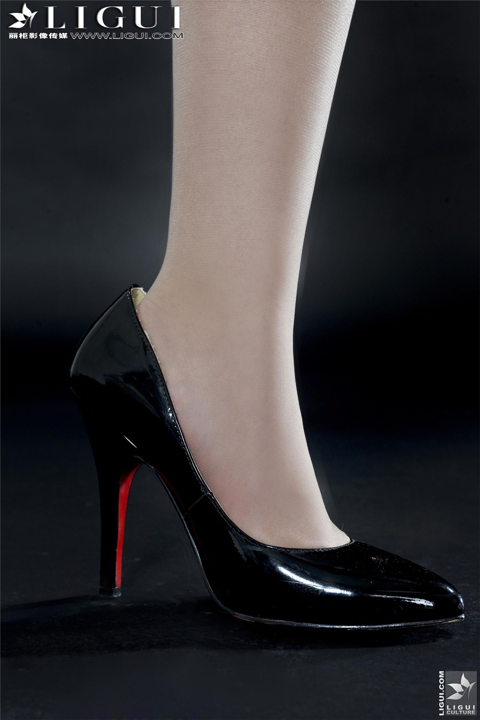 [Li cabinet] 2013.03.16 network beauty model Lanlan silk stockings beauty