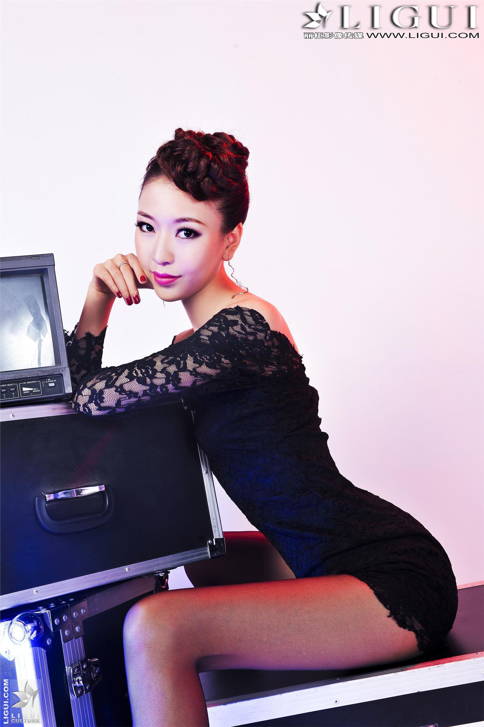 [LCC] 20131102 network beauty model Wenxin