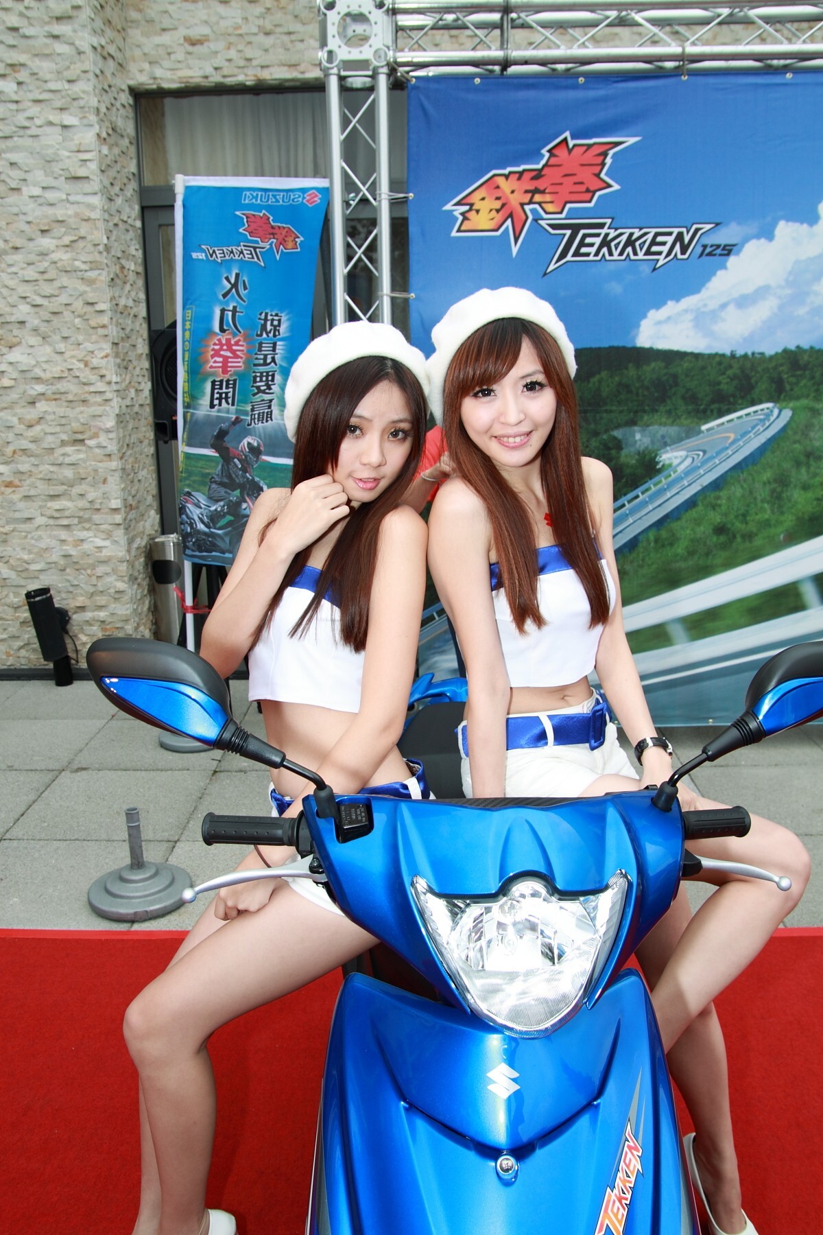 2010 Suzuki new car show