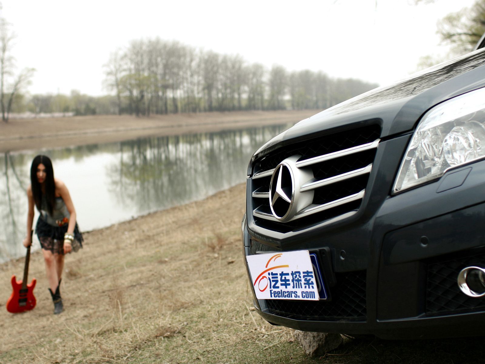 Mercedes Benz model GLK outdoor style