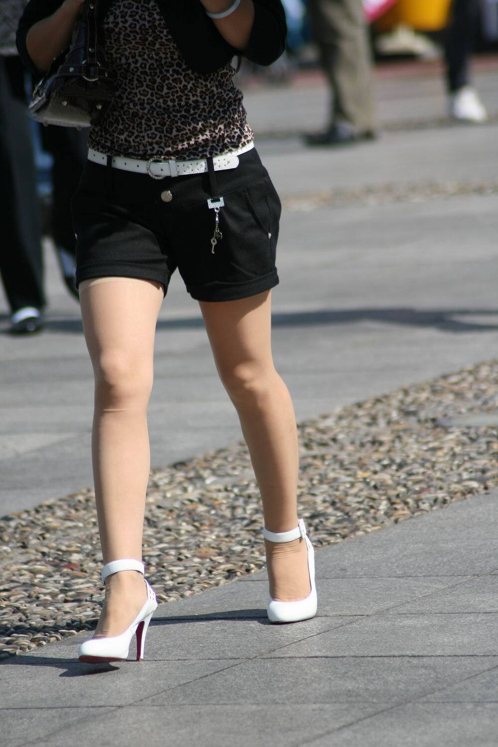 [outdoor Street Photo] 2013.08.04 jacket leopard Vest White High shredded pork