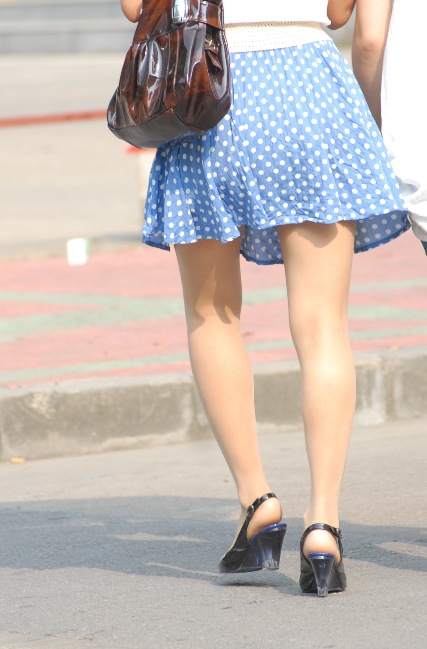 [outdoor Street Photo] on August 5, 2013, I followed her for a long time and finally showed up