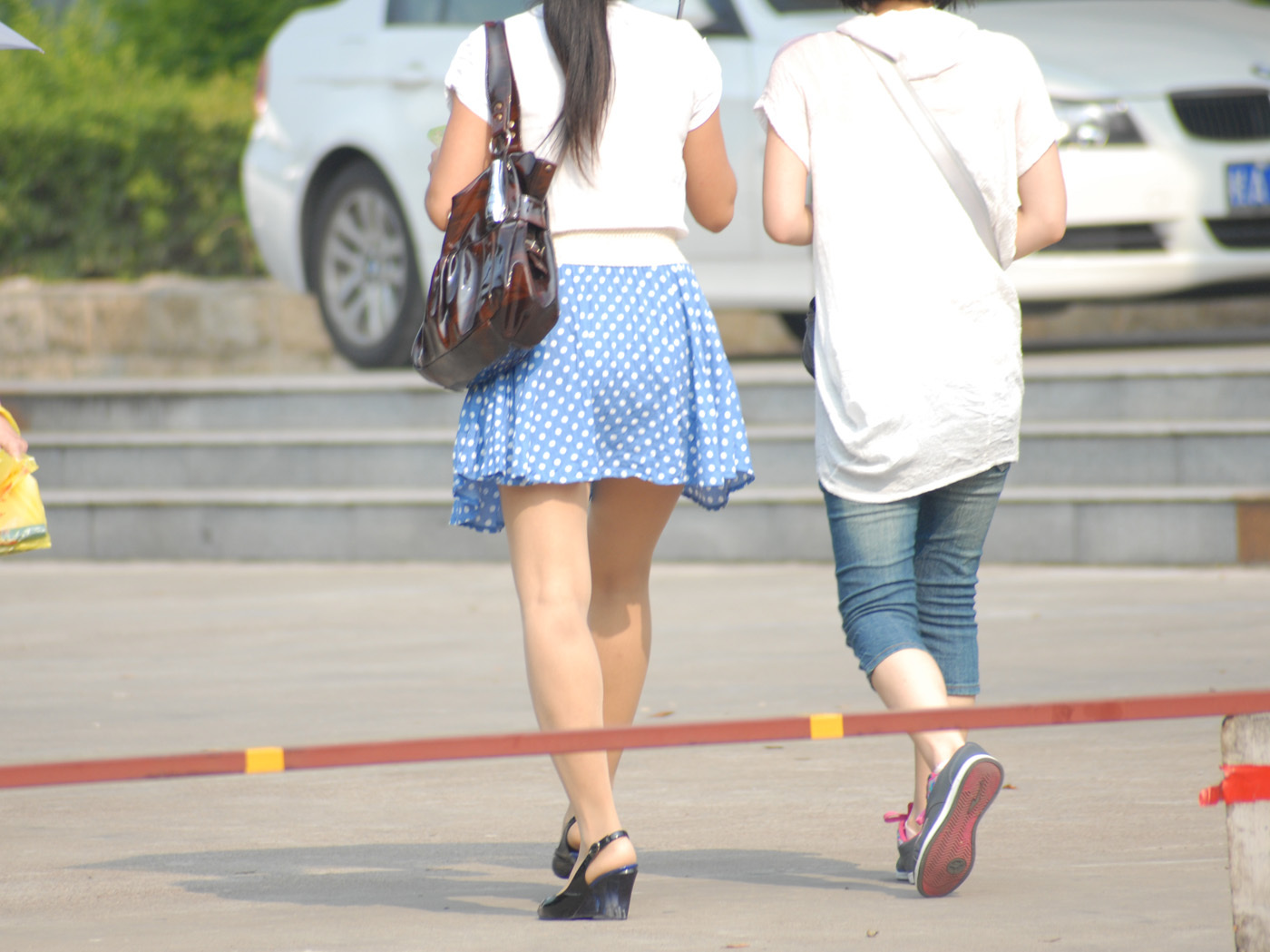 [outdoor Street Photo] on August 5, 2013, I followed her for a long time and finally showed up