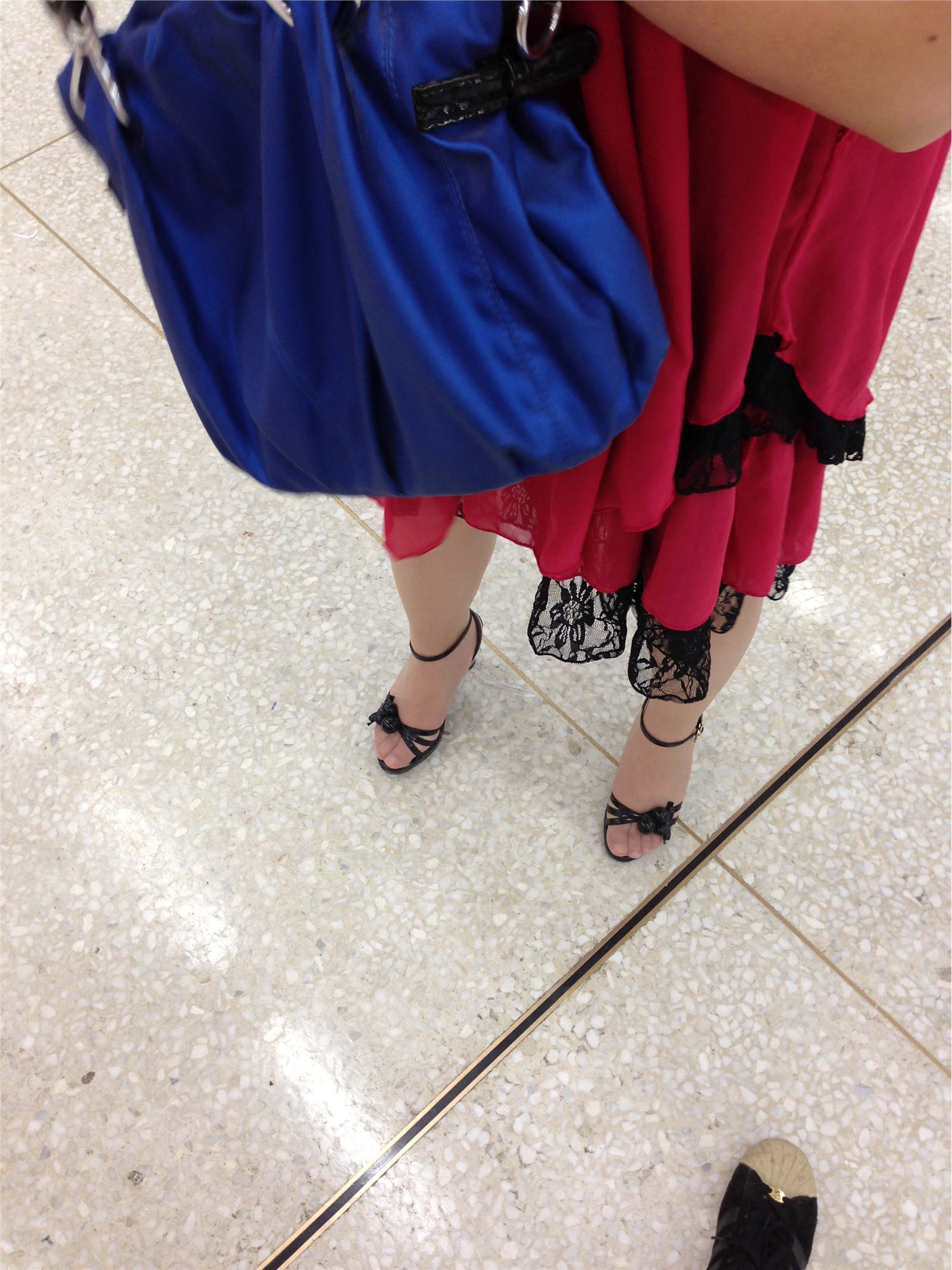 [outdoor Street Photo] 2013.07.31 super thin shredded pork with black heels!