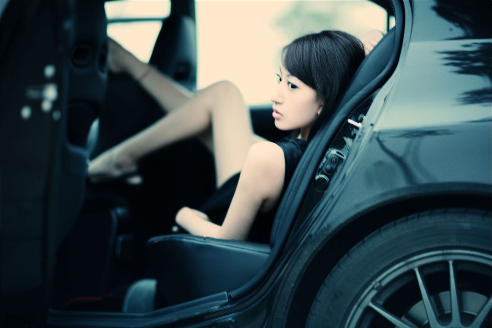 Super fragrant car beauty Bini's domestic high definition car model