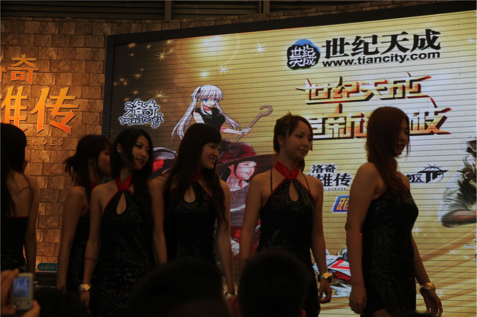 China joy 2011 model beauty show HD big picture No.04