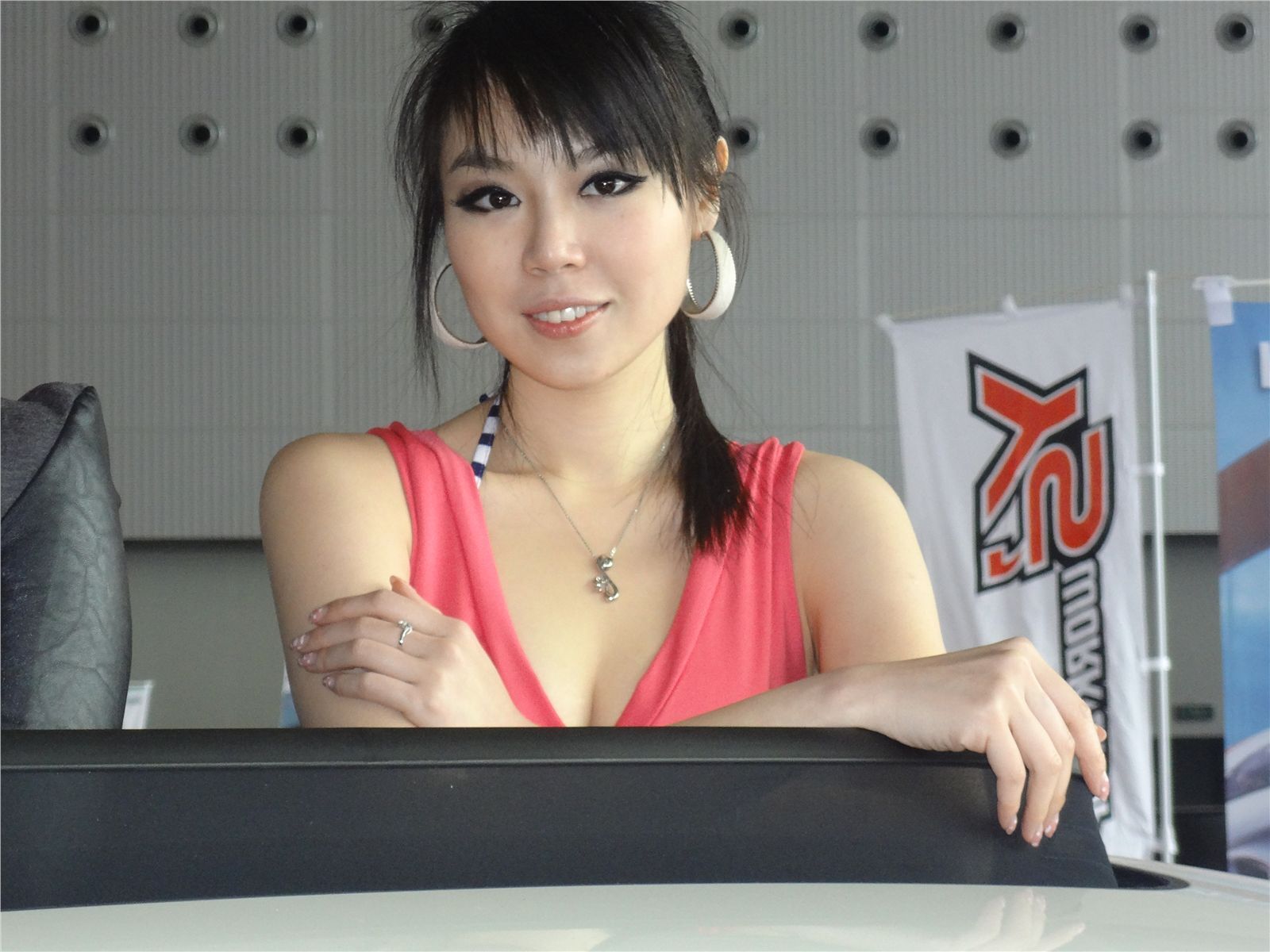 High definition photo of beautiful models in Guangzhou Auto Show