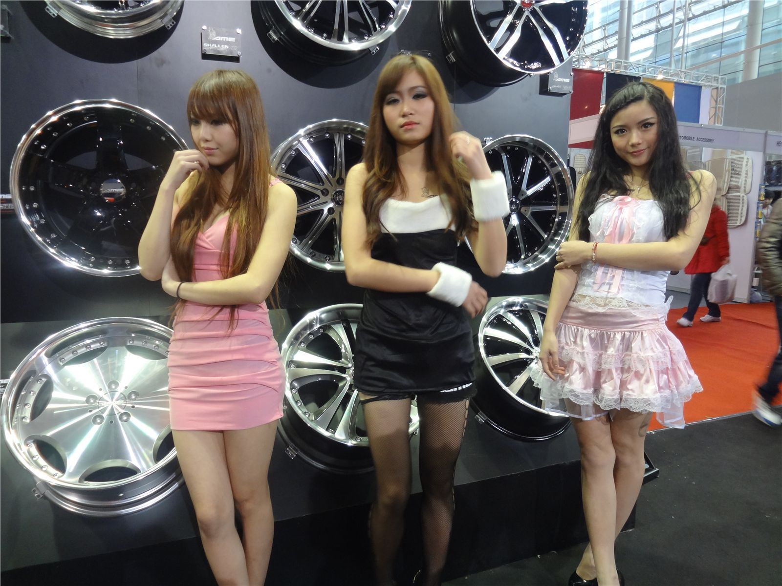 Photo set of domestic beauty car models at Guangzhou refitting Auto Show (the second set)