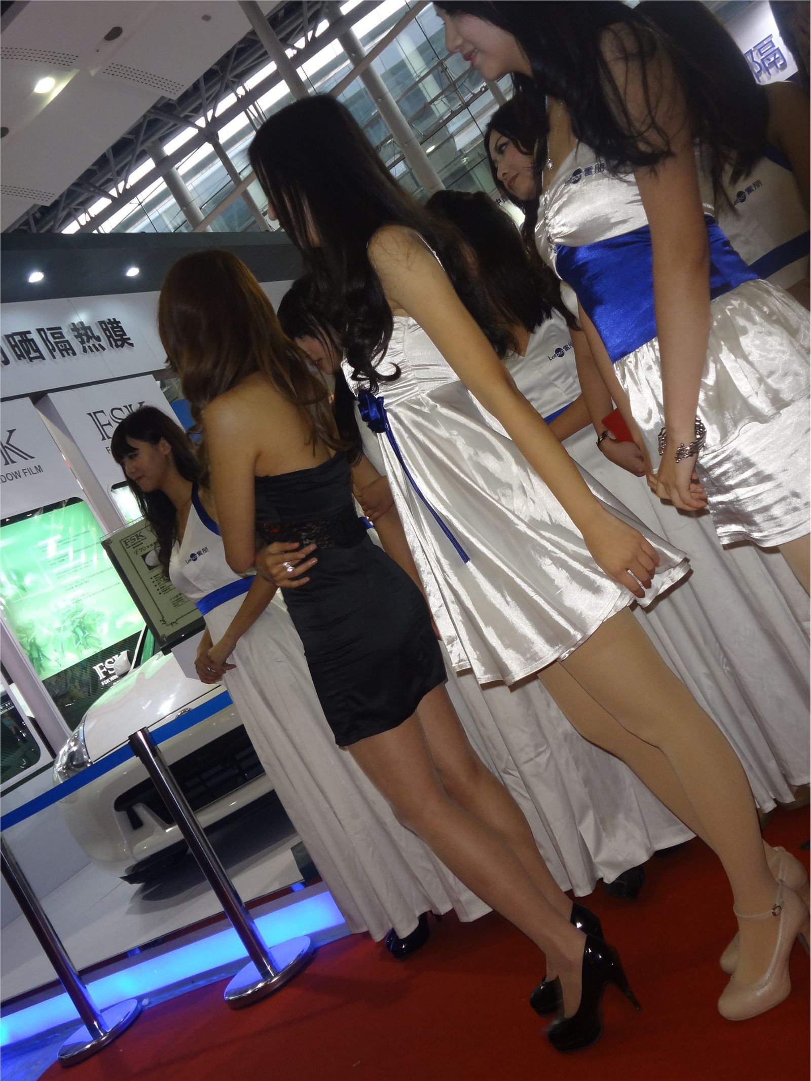 No232012 Guangzhou refitting auto show model domestic beauty model