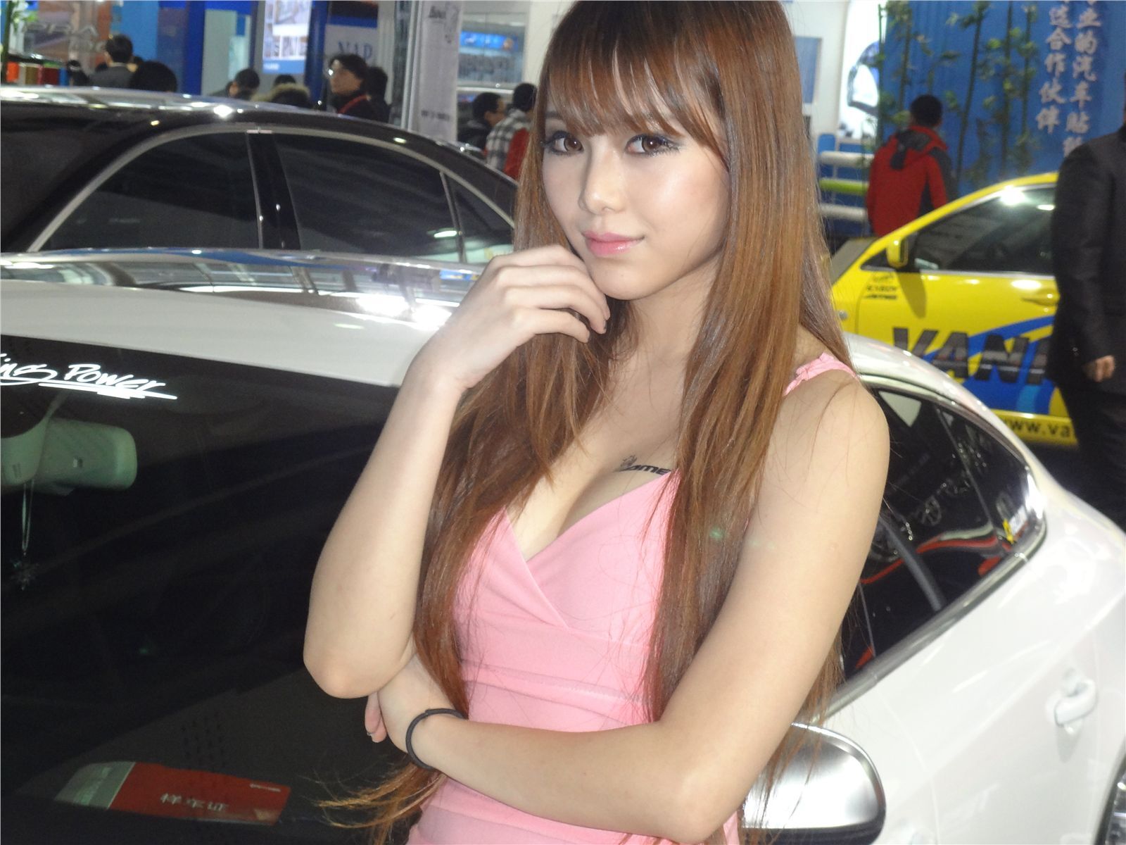 2012 Guangzhou refitting auto show car model, the temptation of domestic model uniform