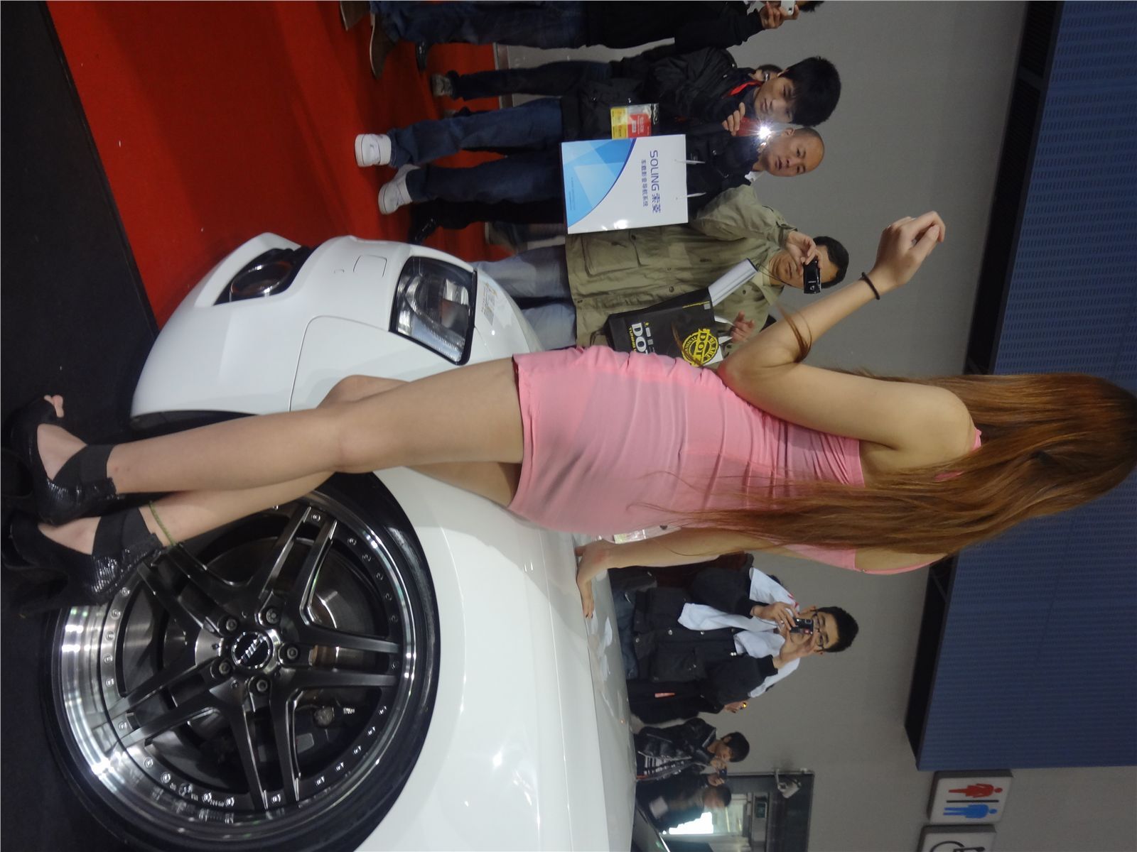 2012 Guangzhou refitting auto show car model, the temptation of domestic model uniform