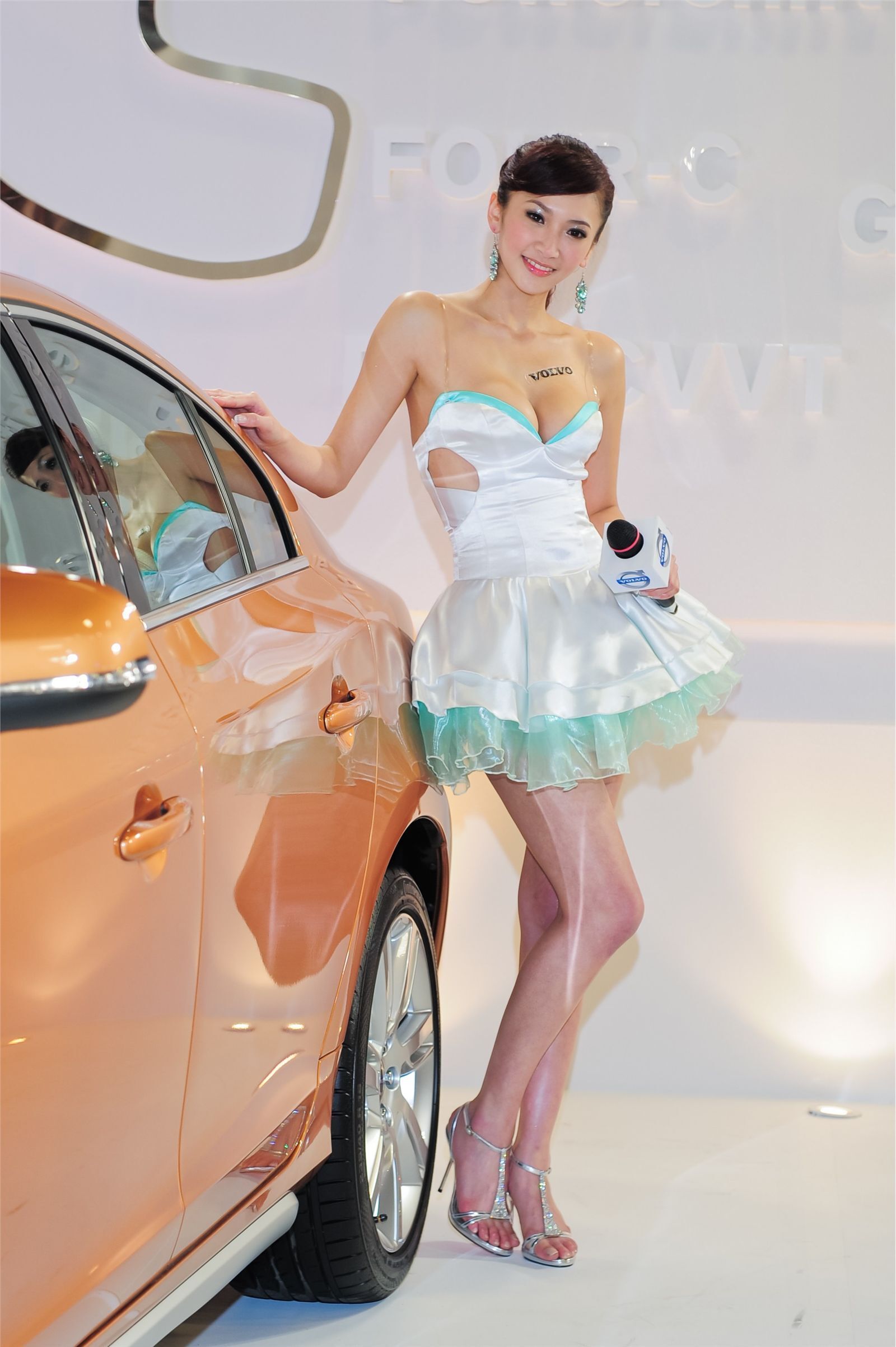 Top quality Volvo models at auto show